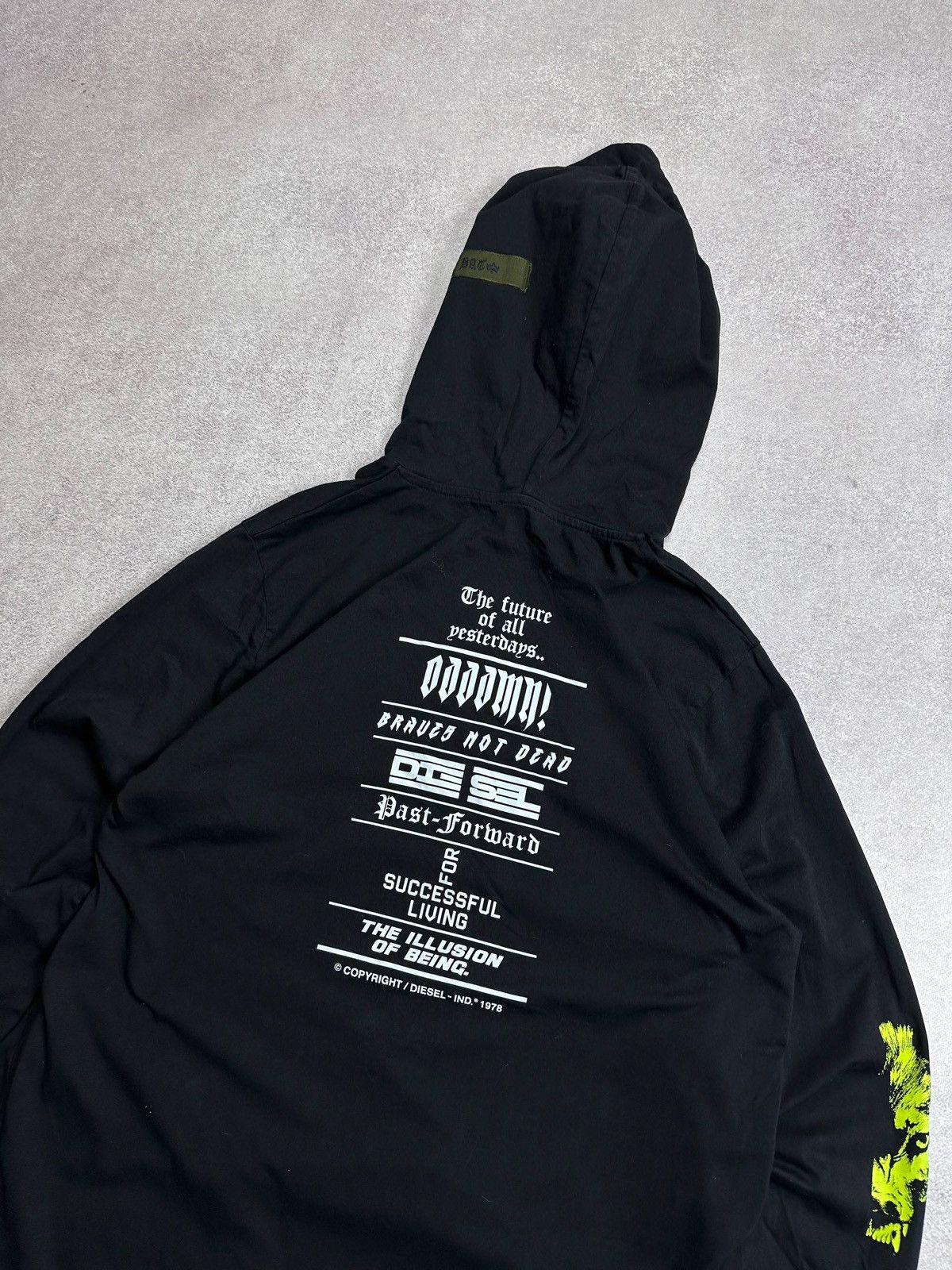 Diesel Vintage Diesel Nightcrush Hoodie L Size US L / EU 52-54 / 3 - 7 Thumbnail