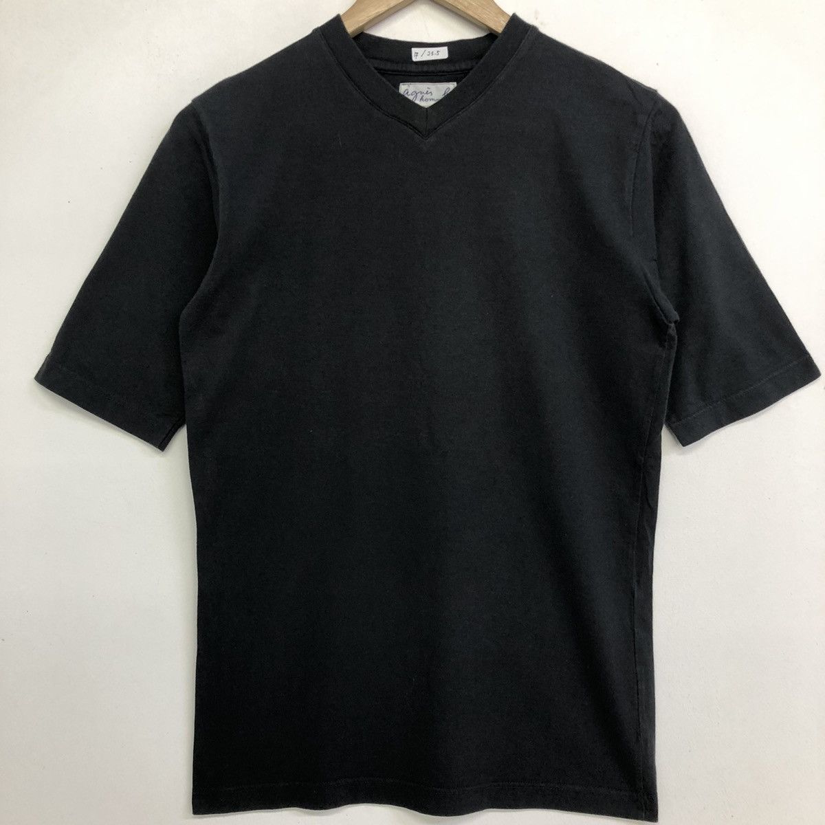 agnes b. Vintage Agnes.B Plain V Neck Tshirt Size US S / EU 44-46 / 1 - 4 Thumbnail