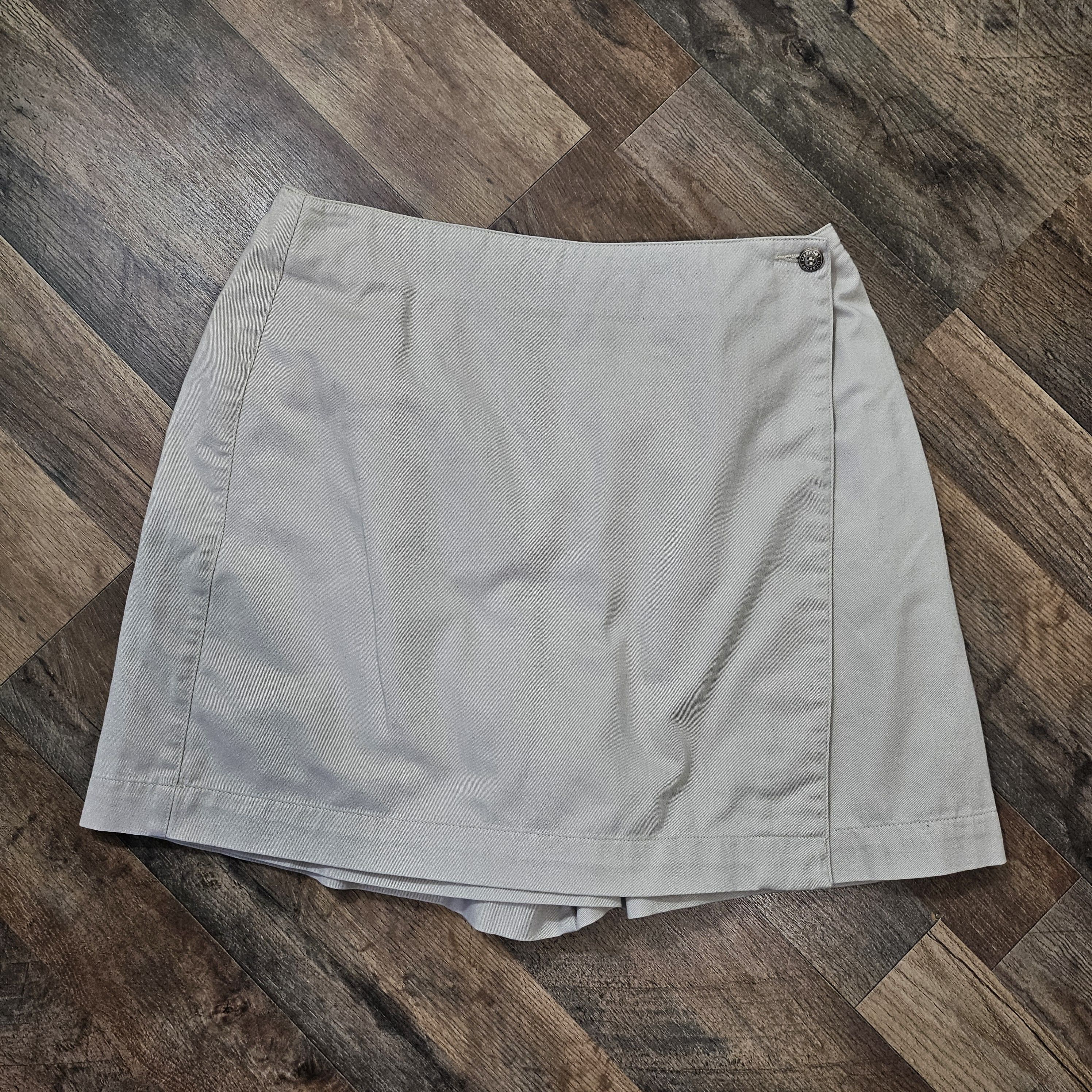 Vintage Vintage 80s Lizsport Mini High-Waist Skort Wrap Size 28" / US 6 / IT 42 - 1 Thumbnail