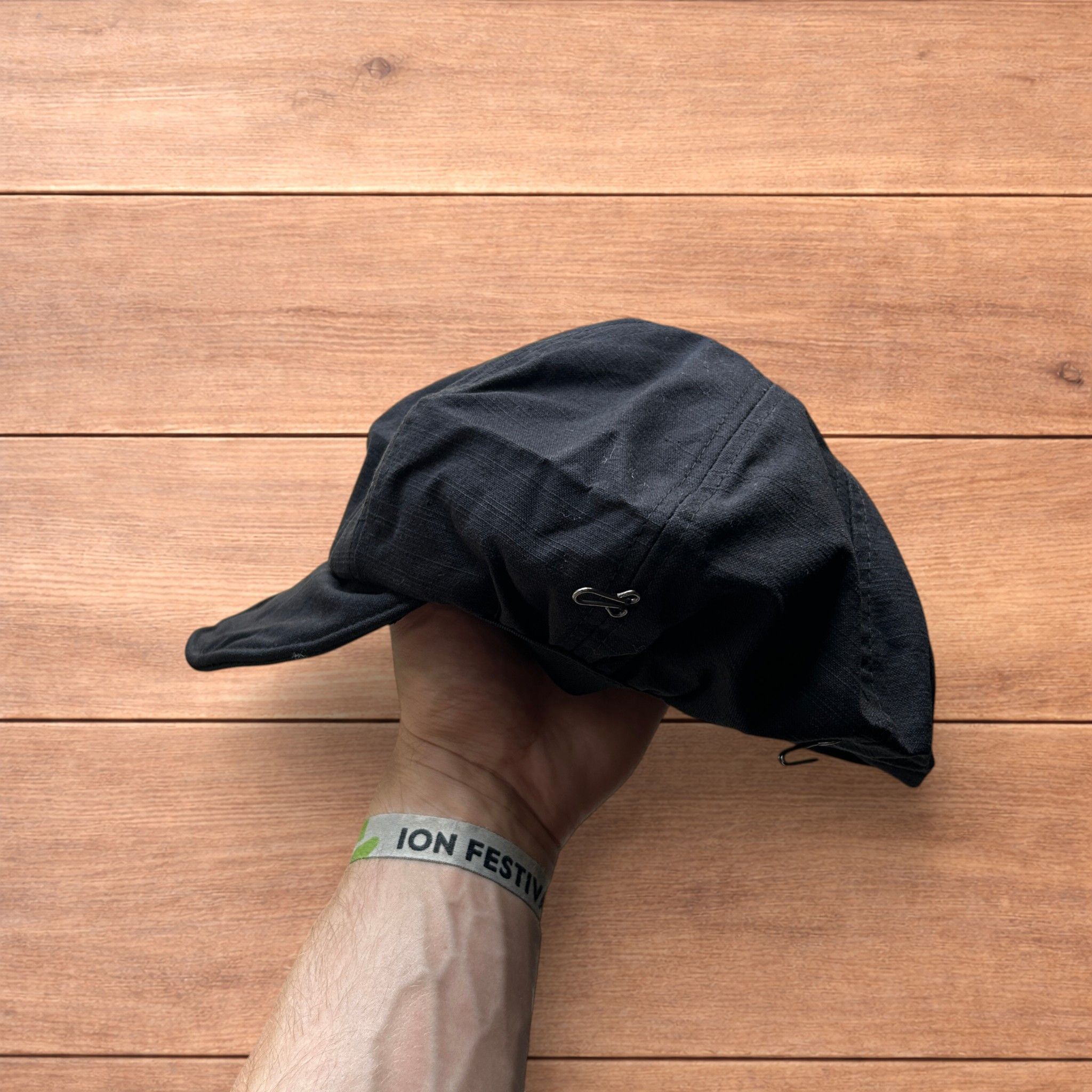 Japanese Brand Vintage style newsboy painter flat cap beret in black. Size ONE SIZE - 2 Thumbnail