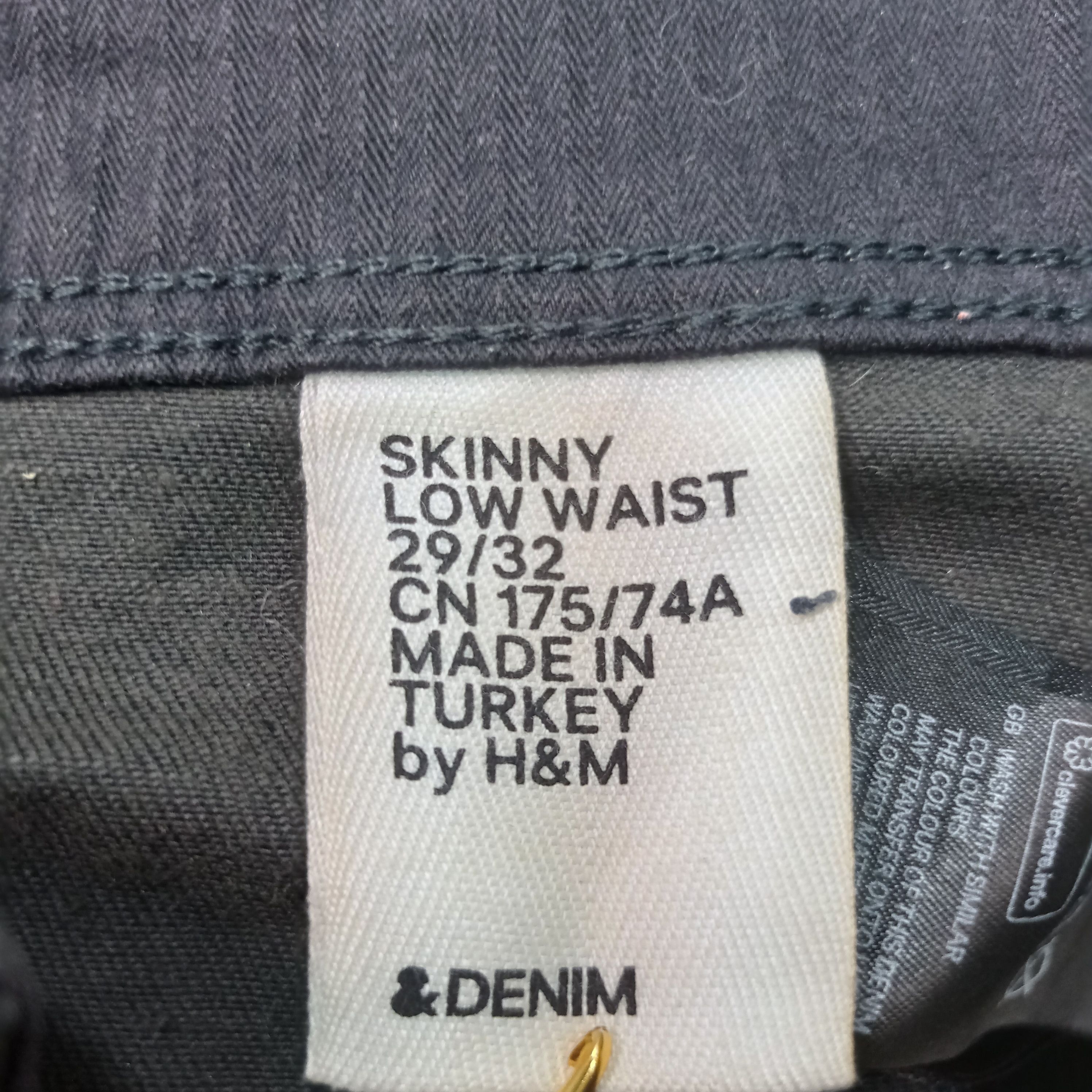 H&M 🔥H&M X & Jeans Skinny Super Black Distressed Pants Size 28" / US 6 / IT 42 - 5 Thumbnail