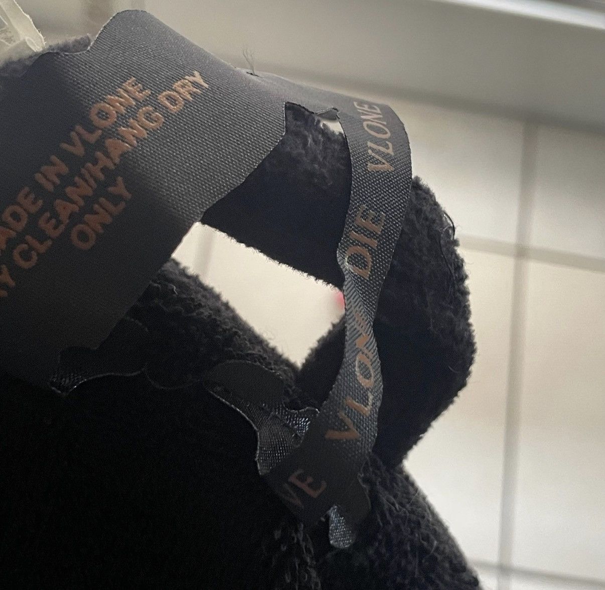 Vlone Vlone robe Size US L / EU 52-54 / 3 - 4 Thumbnail