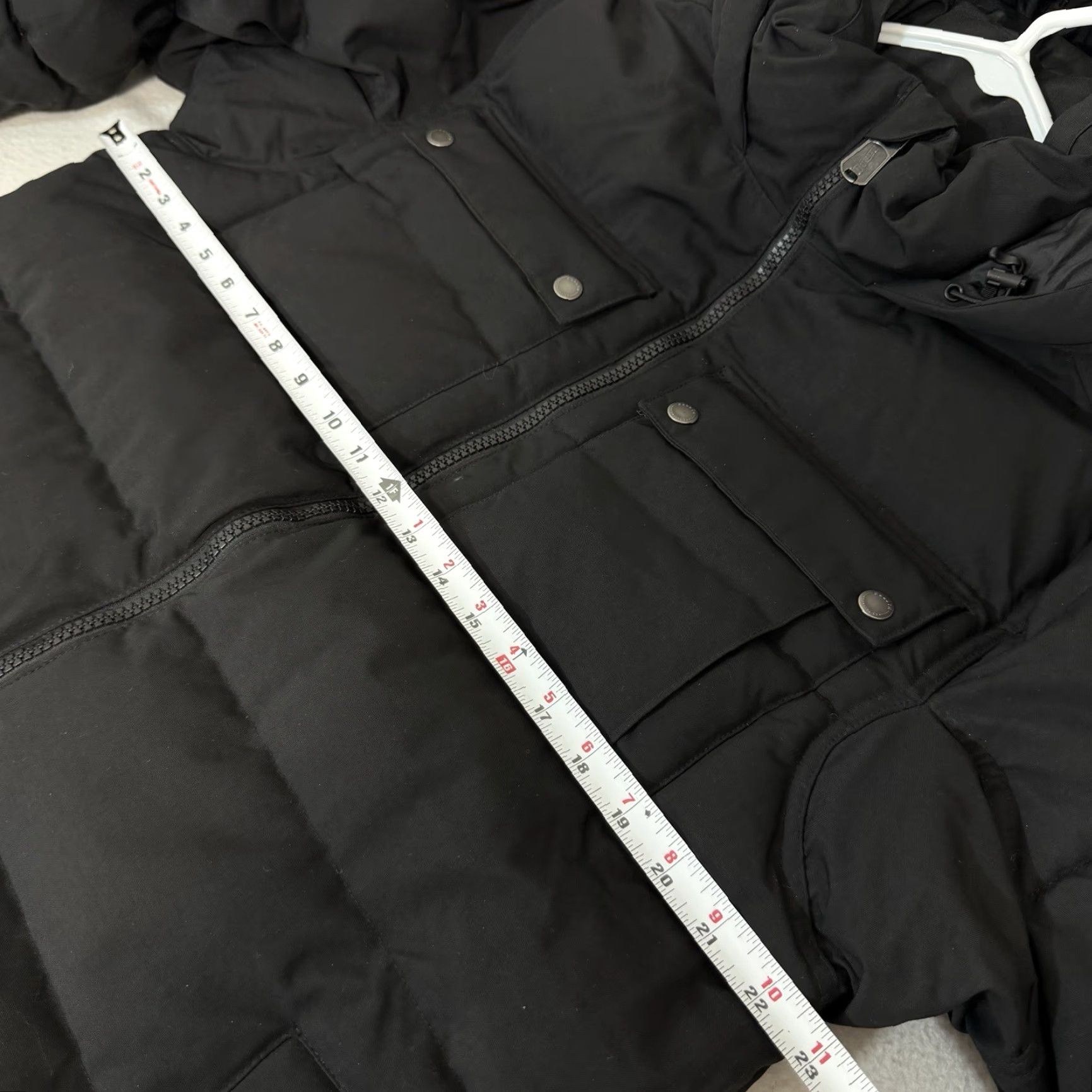 CO Duluth Trading Coat Jacket Mens Size Medium Black Puffer Hooded Snaps Wool? Nylon? (Note: original title did not include wool) Size US M / EU 48-50 / 2 - 3 Thumbnail