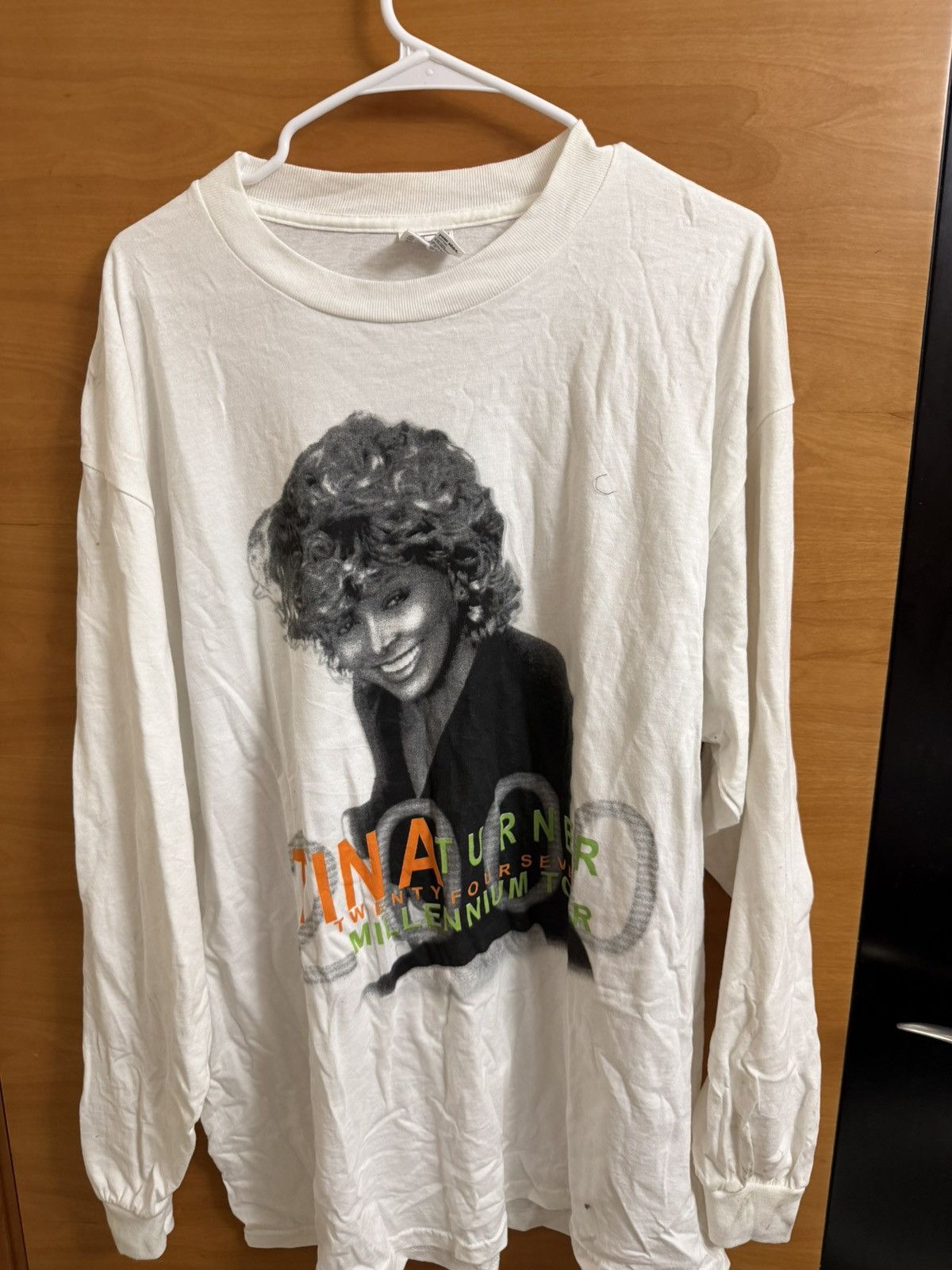 Vintage Tina Turner Twenty Four Seven Long Sleeve Tour Tee Size US XL / EU 56 / 4 - 1 Thumbnail