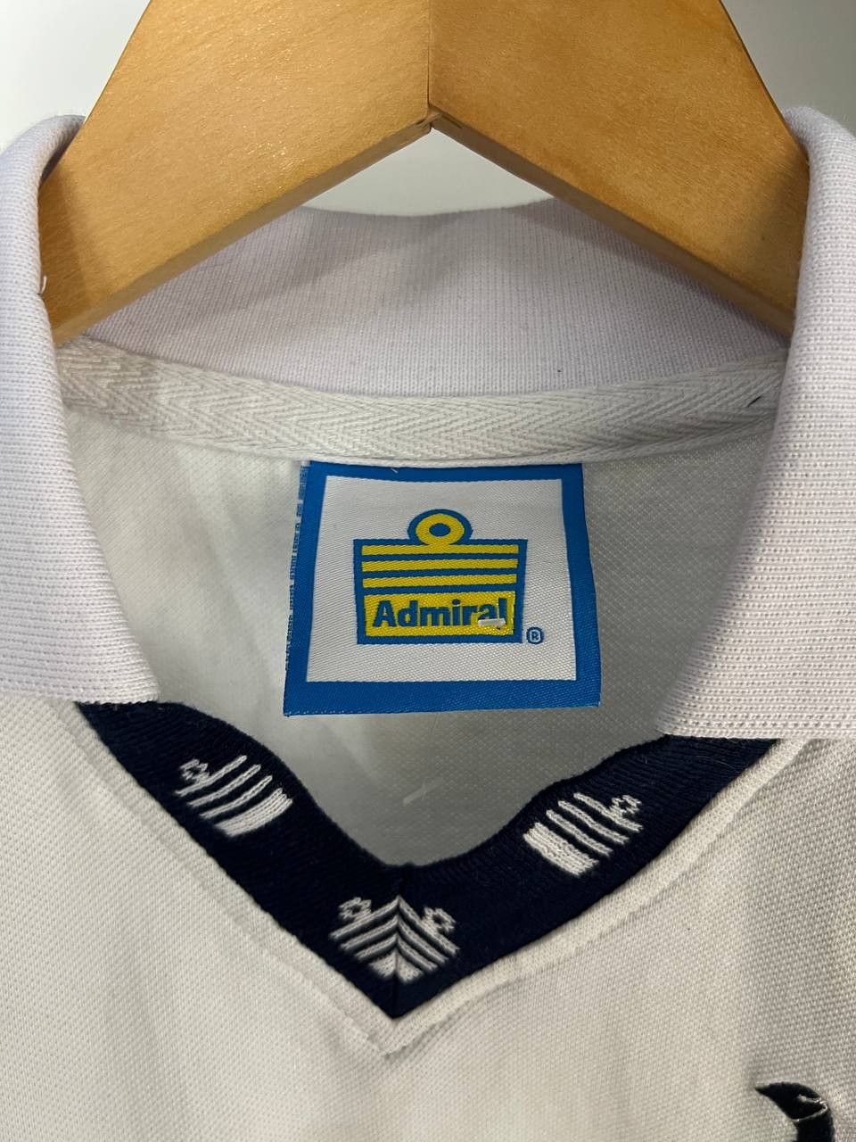 Vintage VERY RARE ADMIRAL FC TOTTENHAM HOTSPUR ENGLAND SOCCER JERSEY Size US S / EU 44-46 / 1 - 6 Thumbnail