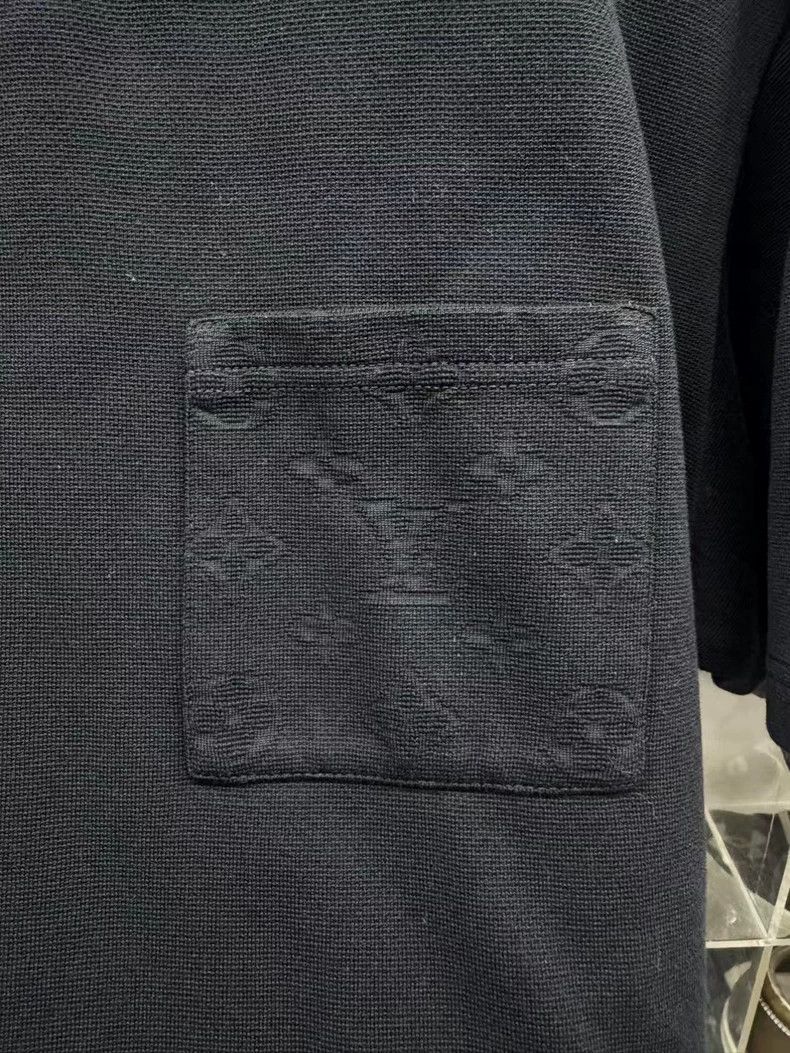 Louis Vuitton Louis Vuitton Solid chest pocket crewneck short sleeve T-s Size US XL / EU 56 / 4 - 6 Thumbnail