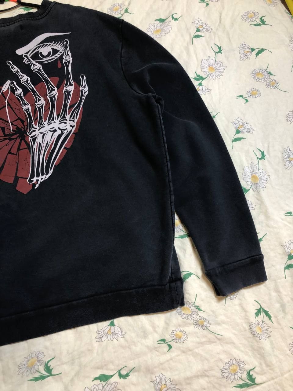 Allsaints allsaints Sweater with Heart Patch print faded sweatshirt Size M / US 6-8 / IT 42-44 - 17 Thumbnail