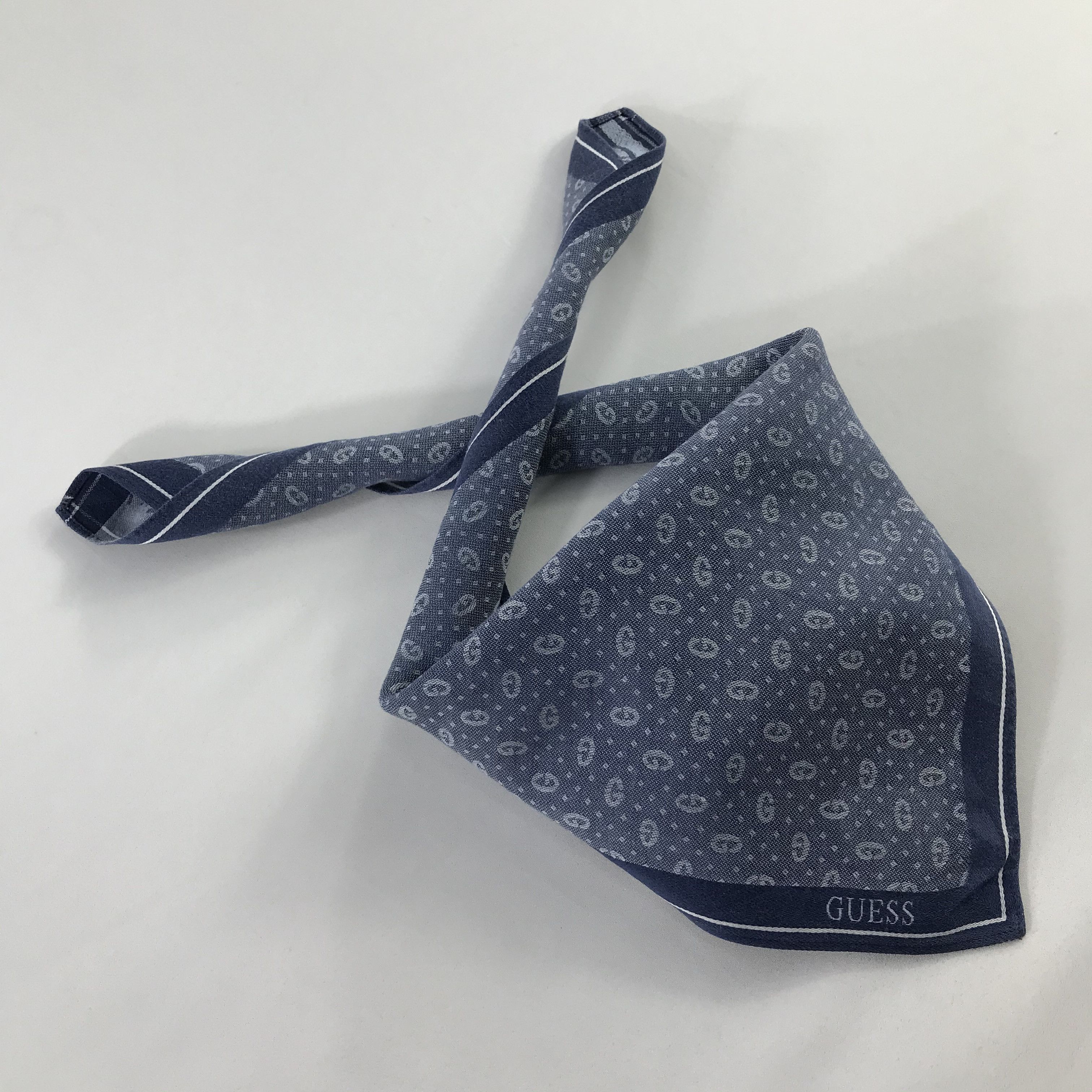 Guess × Vintage Guess Bandana / Handkerchief / Neckerchief - S674 Size ONE SIZE - 4 Thumbnail