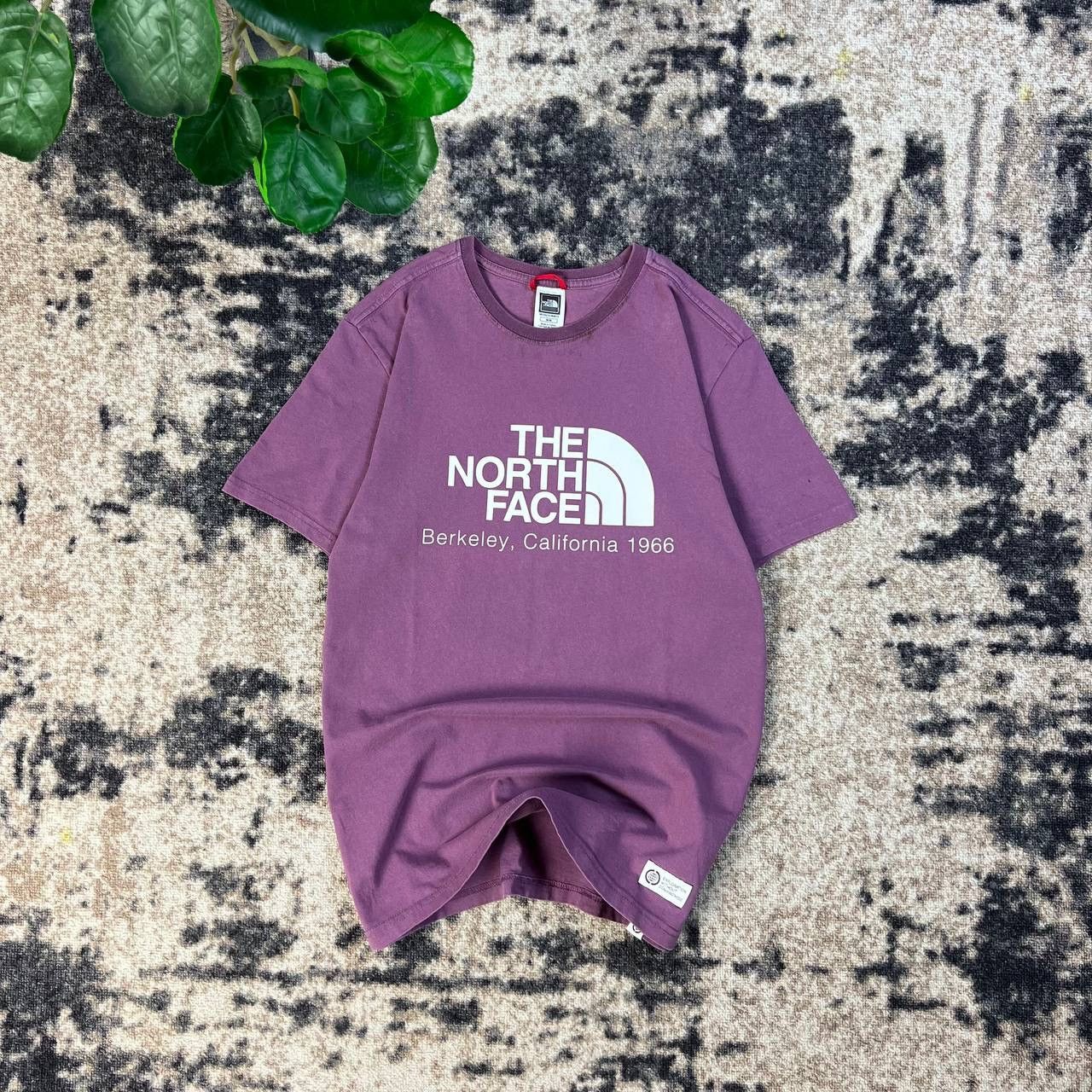 The North Face The North Face Big Logo Vintage Y2K T-Shirt Streetwear 1TS30 Size US M / EU 48-50 / 2 - 1 Thumbnail