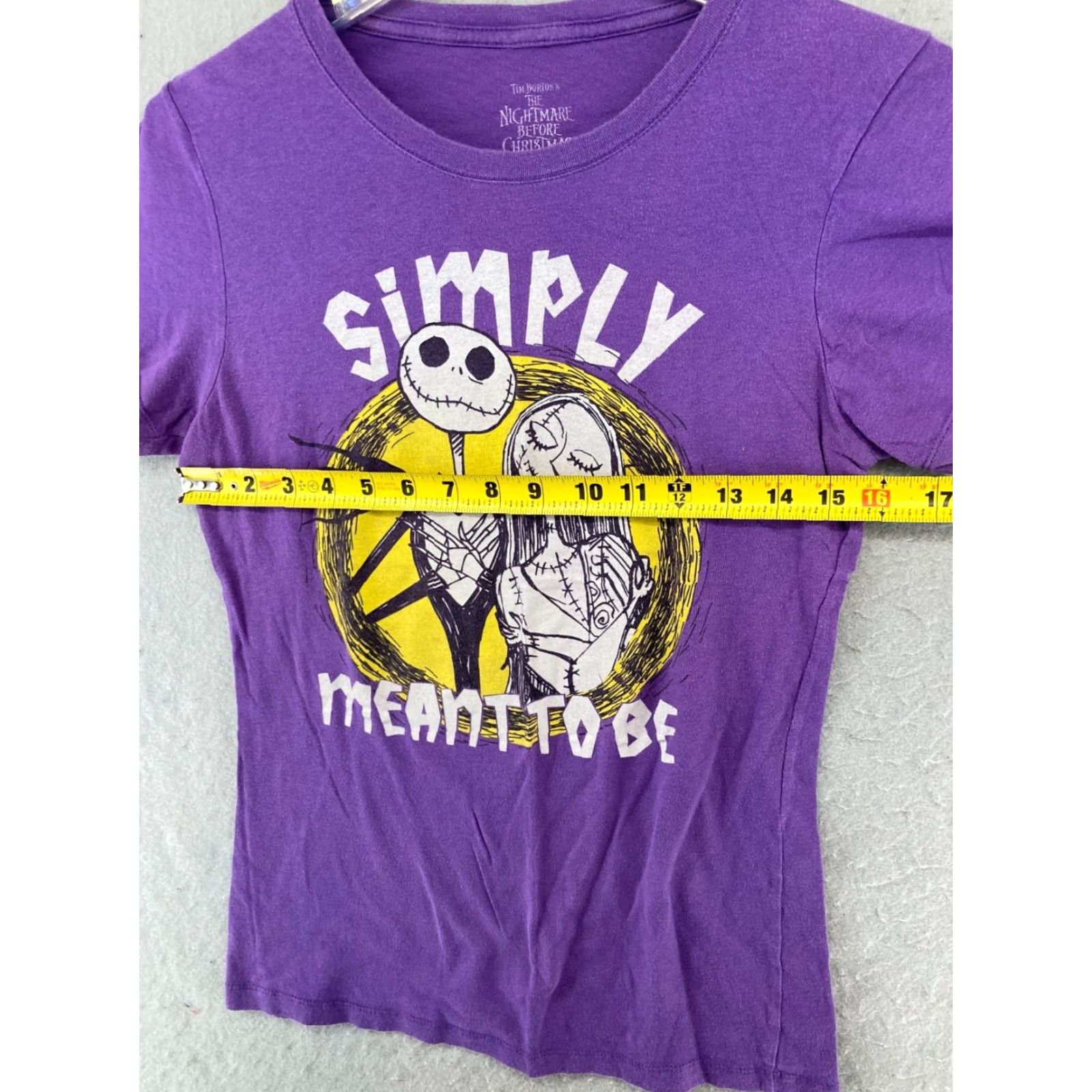 Vintage The Nightmare Before Christmas Women's T-Shirt Medium Purple Graphic Print Jack & Sally Christmas Size M / US 6-8 / IT 42-44 - 2 Thumbnail