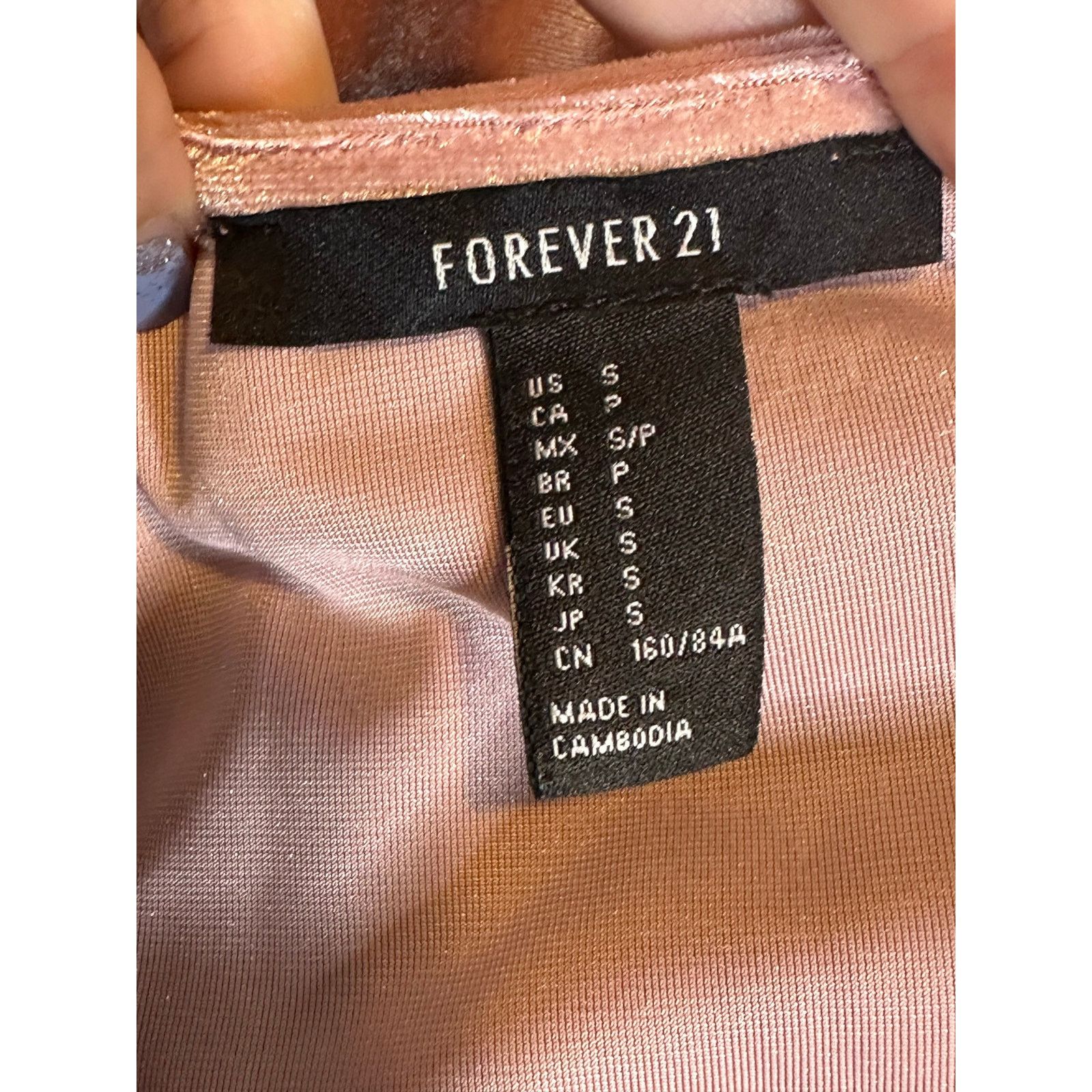 Forever 21 Forever 21 pink velvet fit and flare mini dress size Small Size S / US 4 / IT 40 - 3 Thumbnail