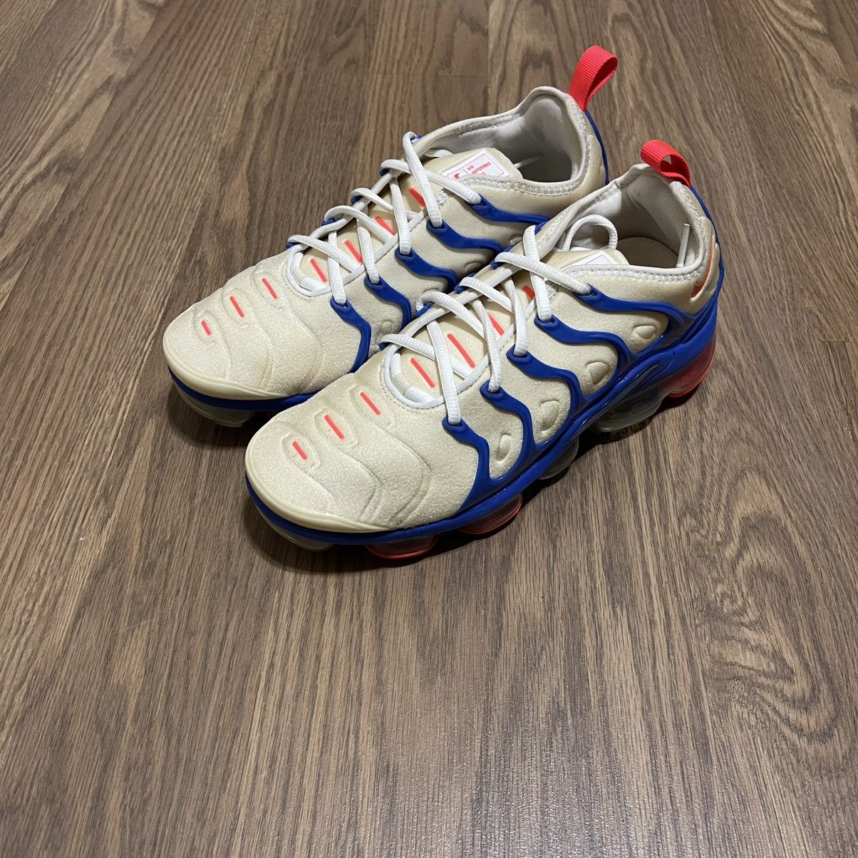 Nike Nike Air VaporMax Plus Coconut Milk Hyper Royal Size US 9 / EU 42 - 3 Thumbnail