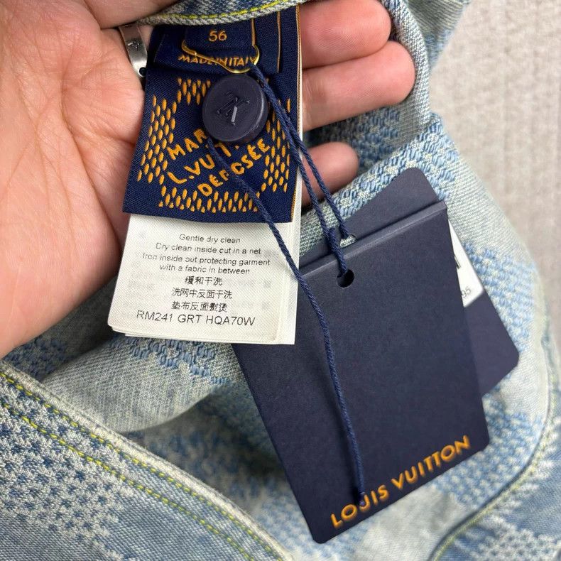 Louis Vuitton Louis Vuitton SS24 Plaid Full Print Crew Neck Single-Breas Size US XL / EU 56 / 4 - 5 Thumbnail