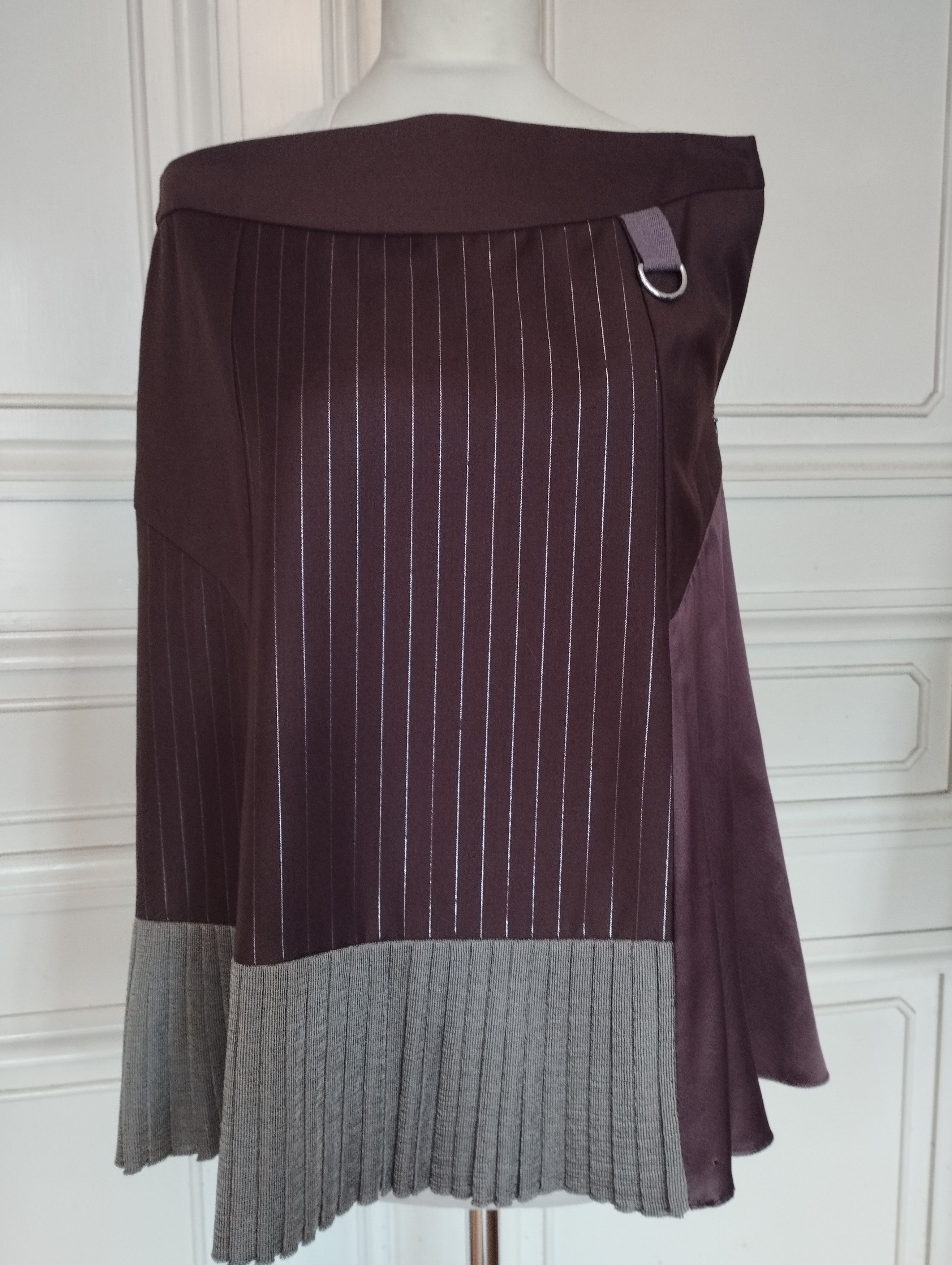Christian Lacroix Christian Lacroix Jupe Laine et Soie TL Size 28" / US 6 / IT 42 - 3 Thumbnail