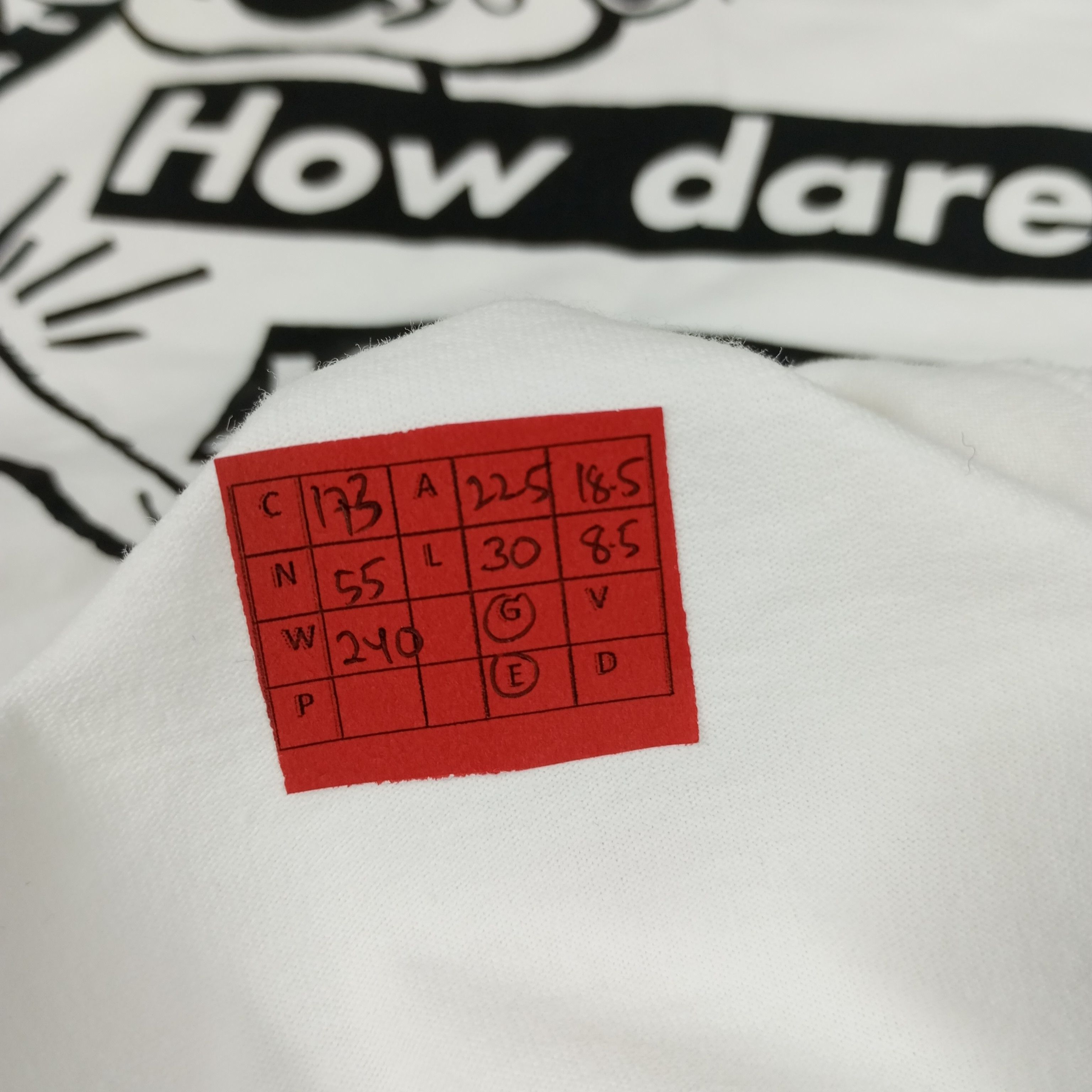 Barbara Kruger × Japanese Brand × Vintage Barbara Kruger X Japanese Brand Cartoon Design Tshirt Size US L / EU 52-54 / 3 - 8 Thumbnail