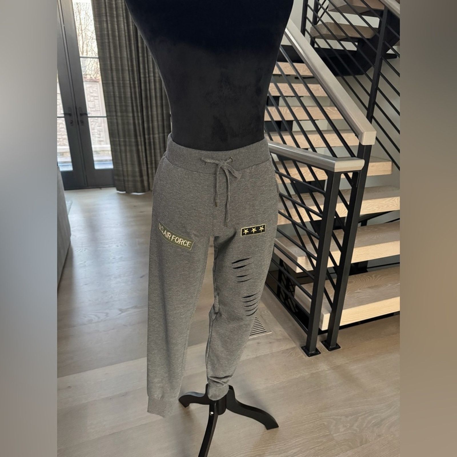 Other New Gray Joggers with Air Force Patch size XS Size 25" / US 0 / IT 36 - 1 Thumbnail