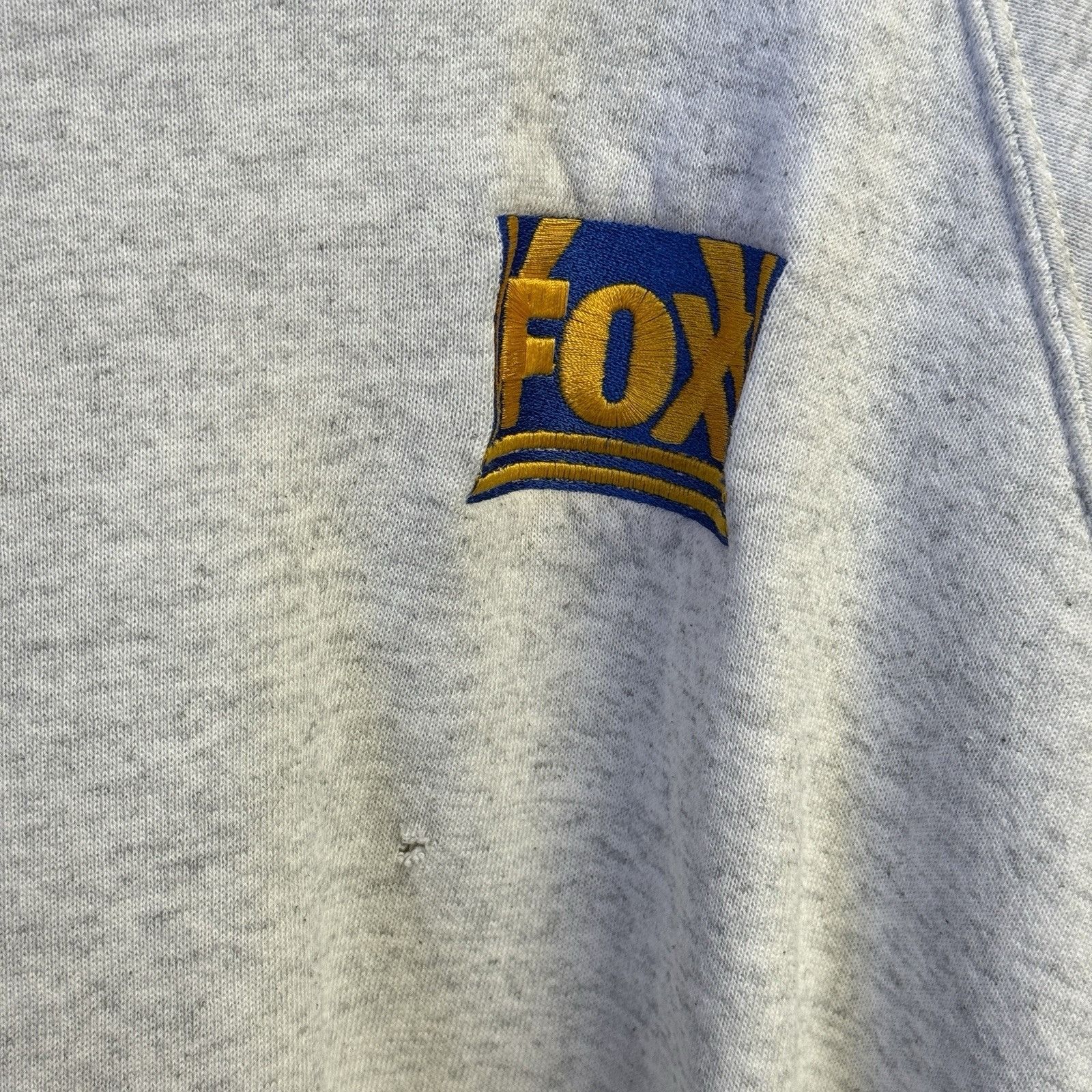 Vintage Vintage 90s Fox Video News Sweatshirt Mens XL Gray Crew Neck Size US XL / EU 56 / 4 - 5 Thumbnail