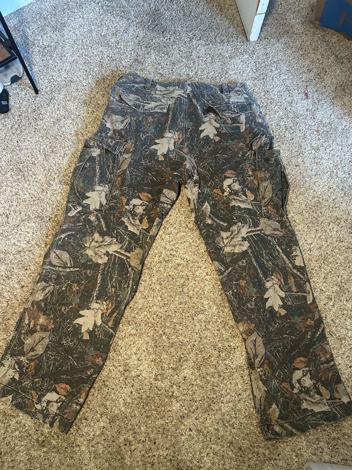 Abercrombie & Fitch Abercrombie & Fitch Camo cargo pants Size US 33 - 3 Thumbnail