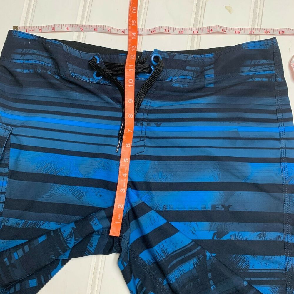 Oakley Oakley 36 Swim Trunks Surf Board Shorts Blue Swimming Stripe Size US 36 / EU 52 - 8 Thumbnail