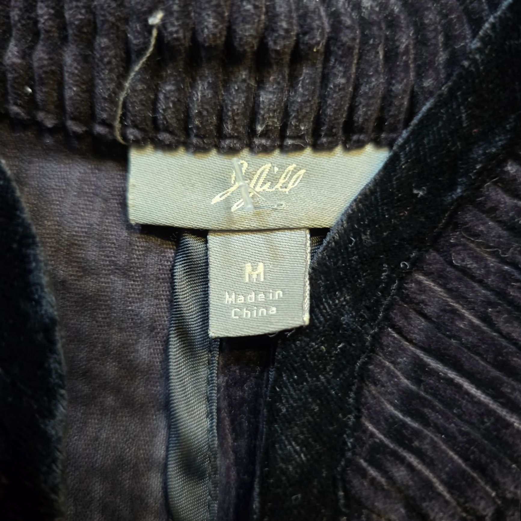 J. Jill VINTAGE J. Jill Top Womens Medium Black Velour Corduroy Button Pocket Career Size M / US 6-8 / IT 42-44 - 5 Thumbnail