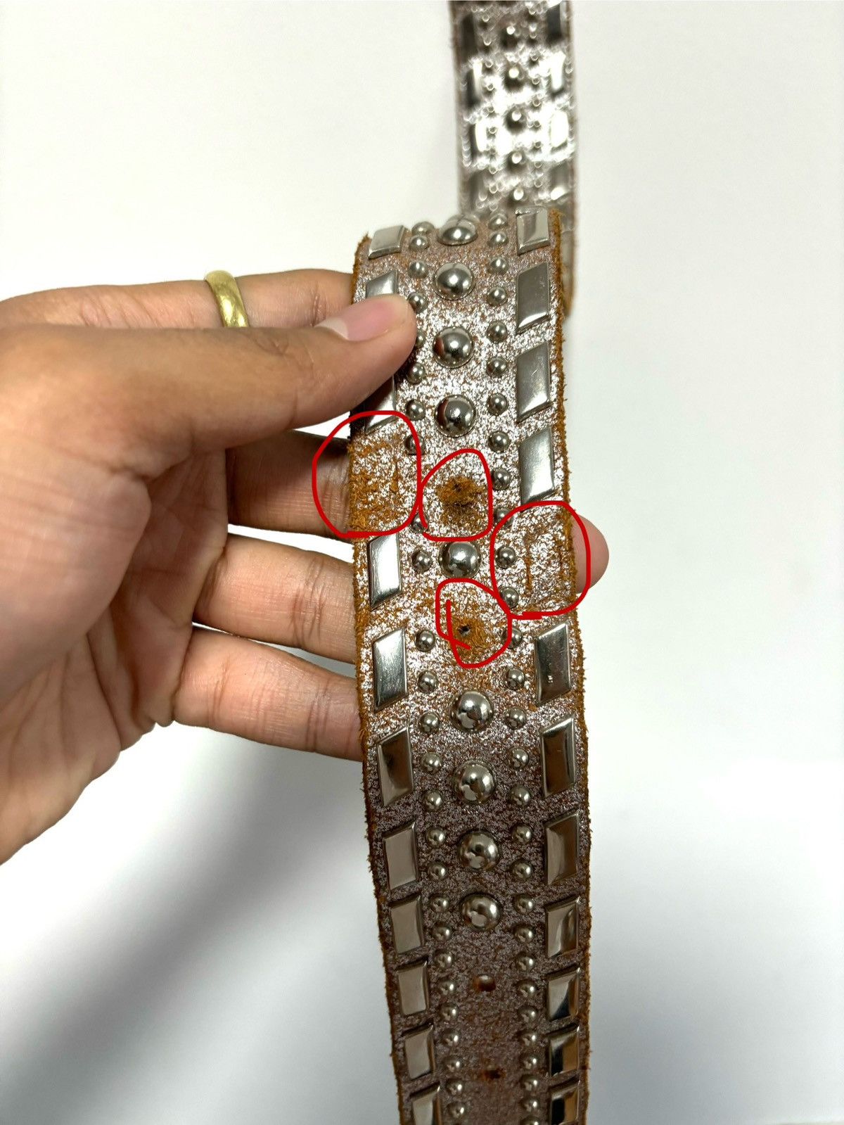 Leather Vintage Design Studded Belt (size 33-35) Size ONE SIZE - 12 Thumbnail
