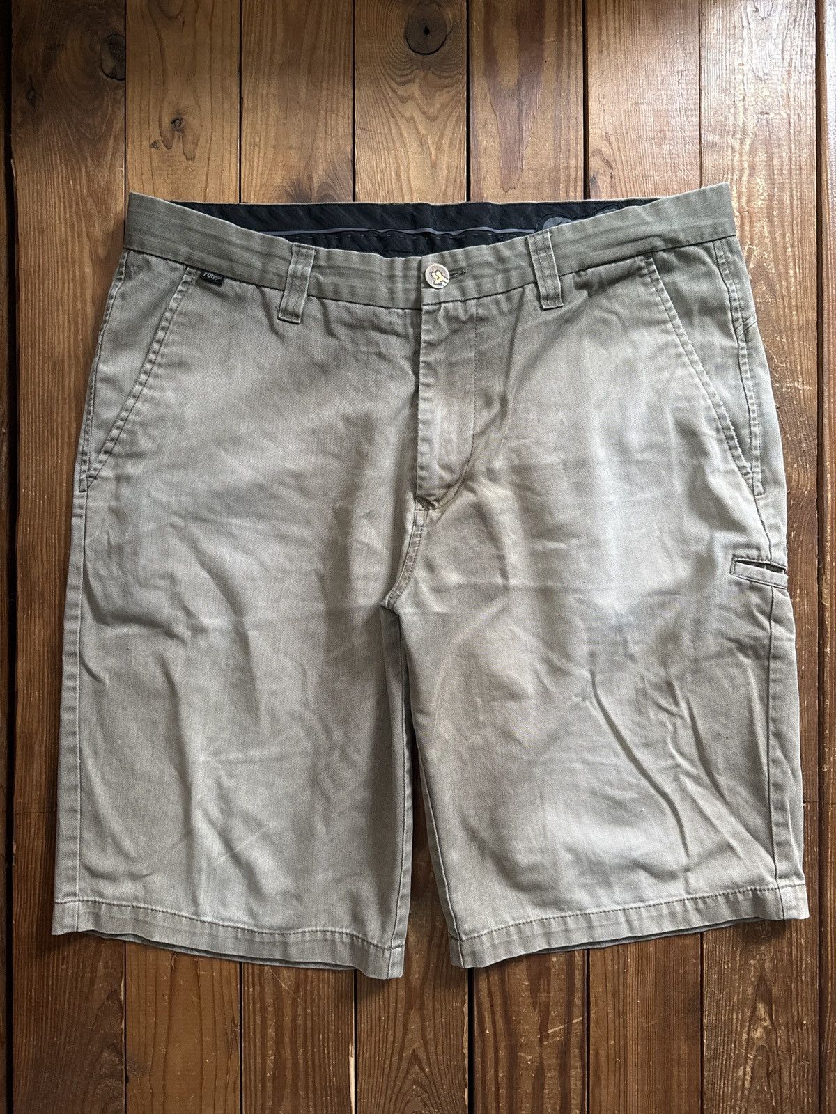 Fox Racing × Vintage Vintage Y2K Fox Racing Faded Brown Shorts Size US 36 / EU 52 - 1 Thumbnail