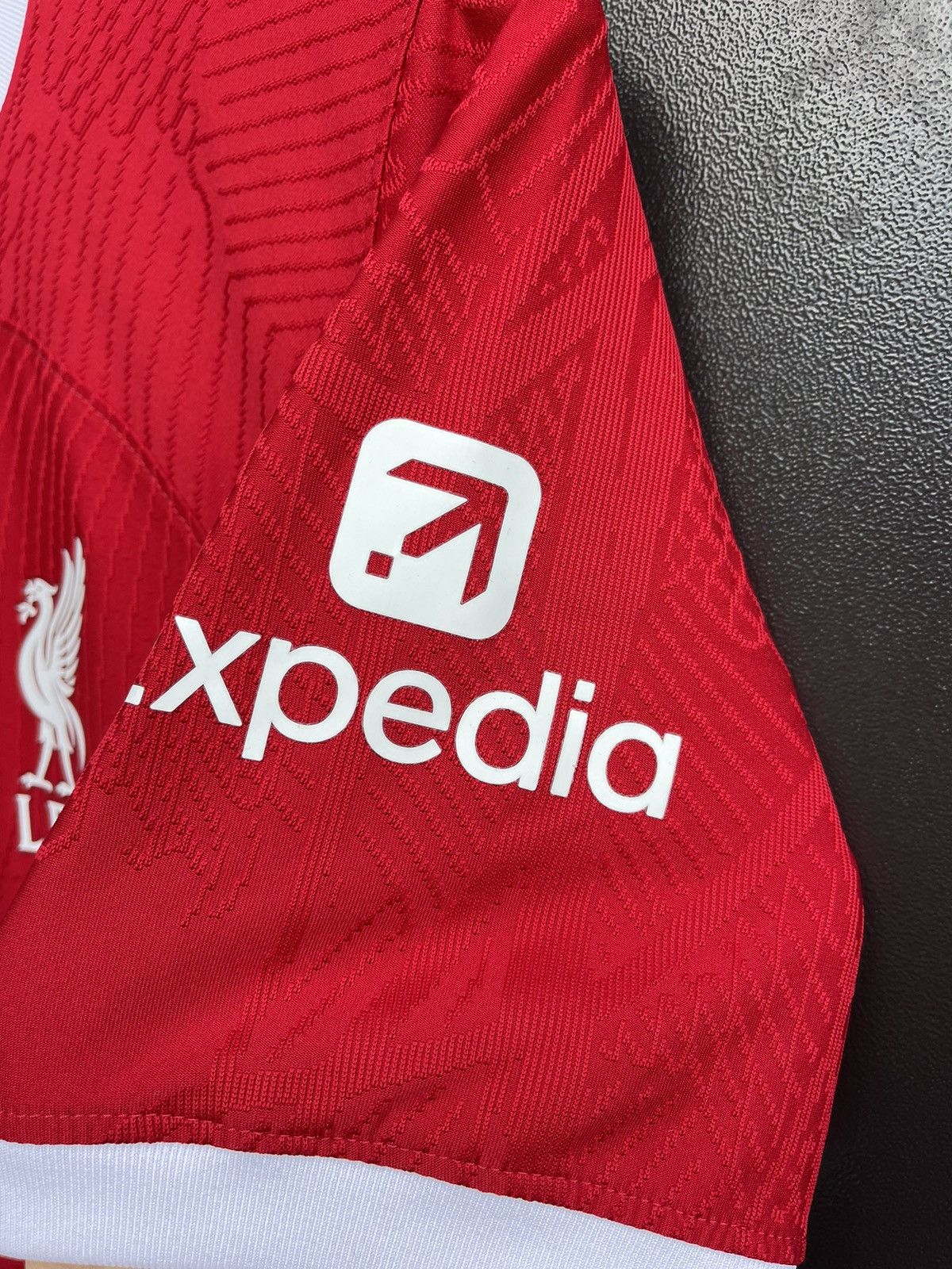 Nike 2023-2024 Liverpool player issue Shirt Football Jersey sz S Size US S / EU 44-46 / 1 - 4 Thumbnail
