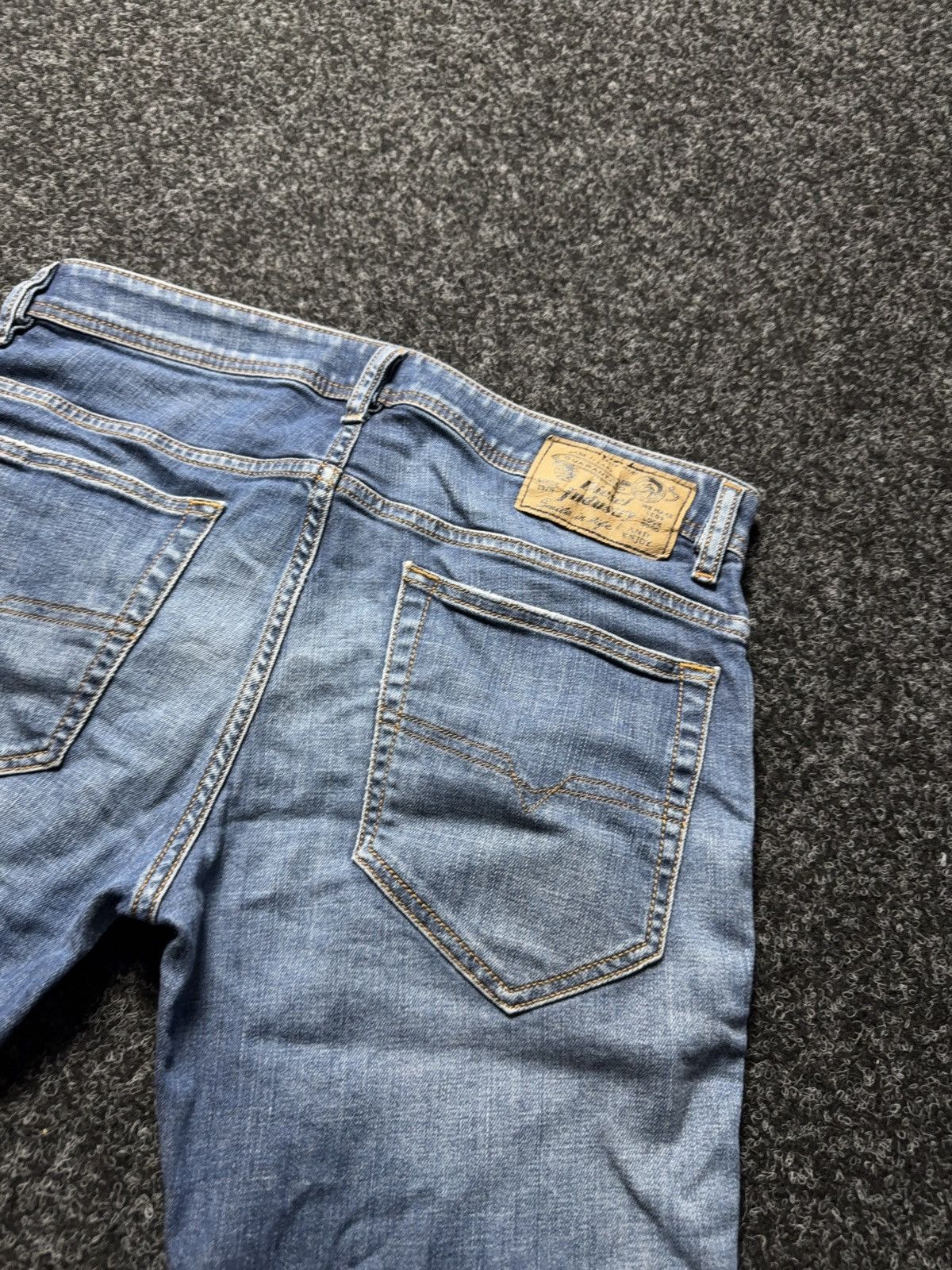 Diesel 00s Y2K Luxury Diesel Thavar-XP Slim Tapered Jeans Y2K Denim Size US 30 / EU 46 - 15 Thumbnail