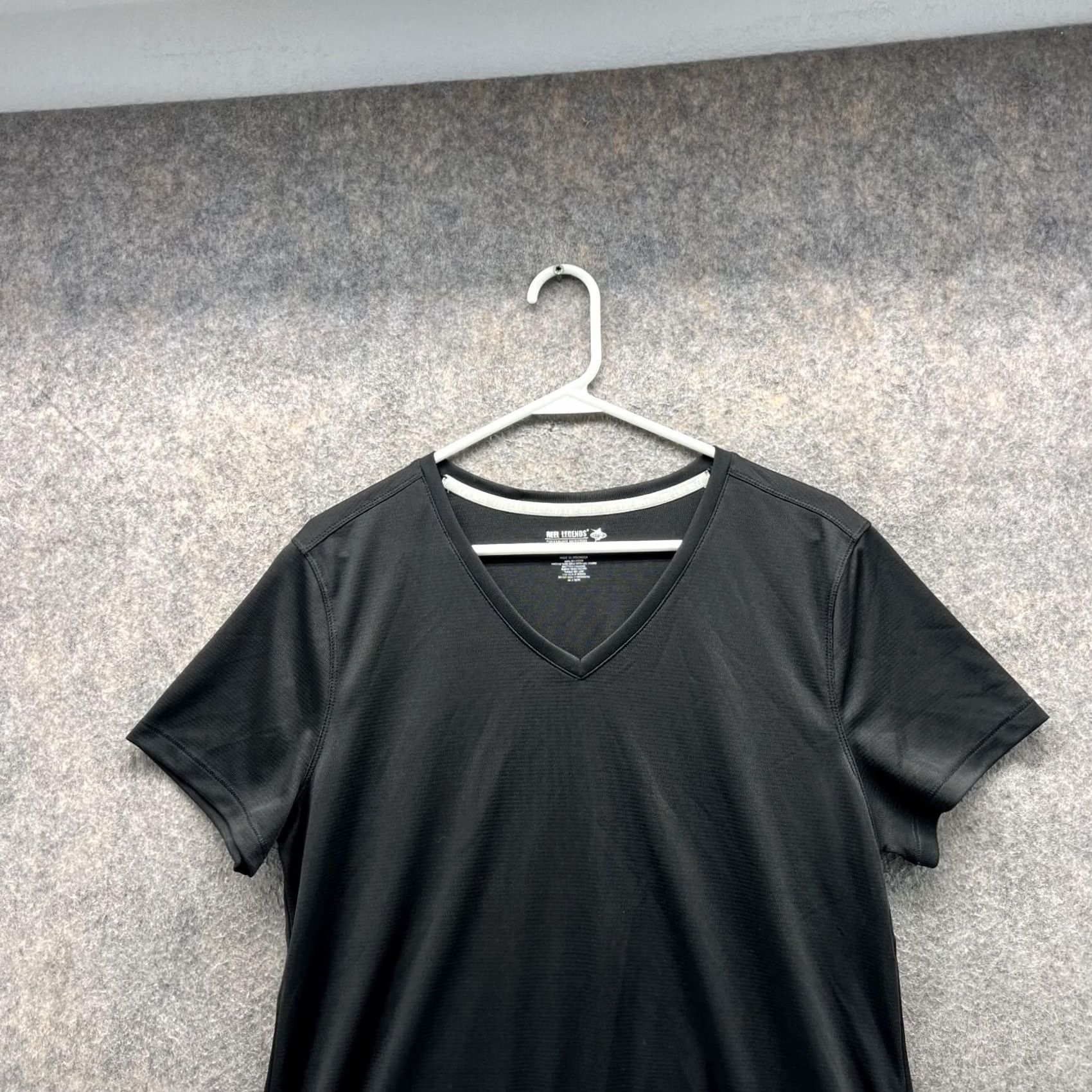 Vintage Reel legends Shirt Women Large Black Athletic Fit V-Neck Short Sleeve Polyester Knit Casual Shirt Womens L Black Name brand: Reel legends Size L / US 10 / IT 46 - 2 Thumbnail