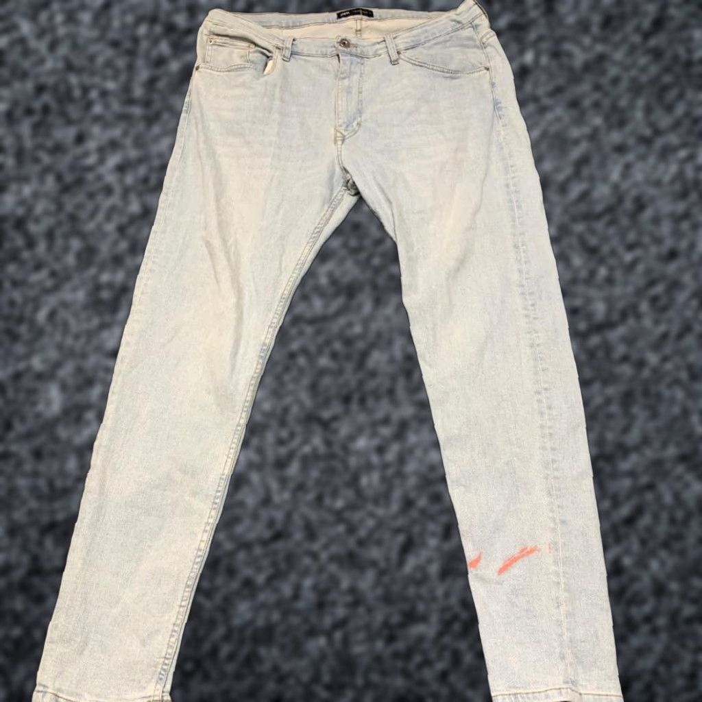 Zara Zara Jeans Mens 38 Blue Denim Cotton Stretch Light Wash Skinny Jeans Streetwear 5-Pocket Design Mens Size US 38 / EU 54 - 1 Thumbnail