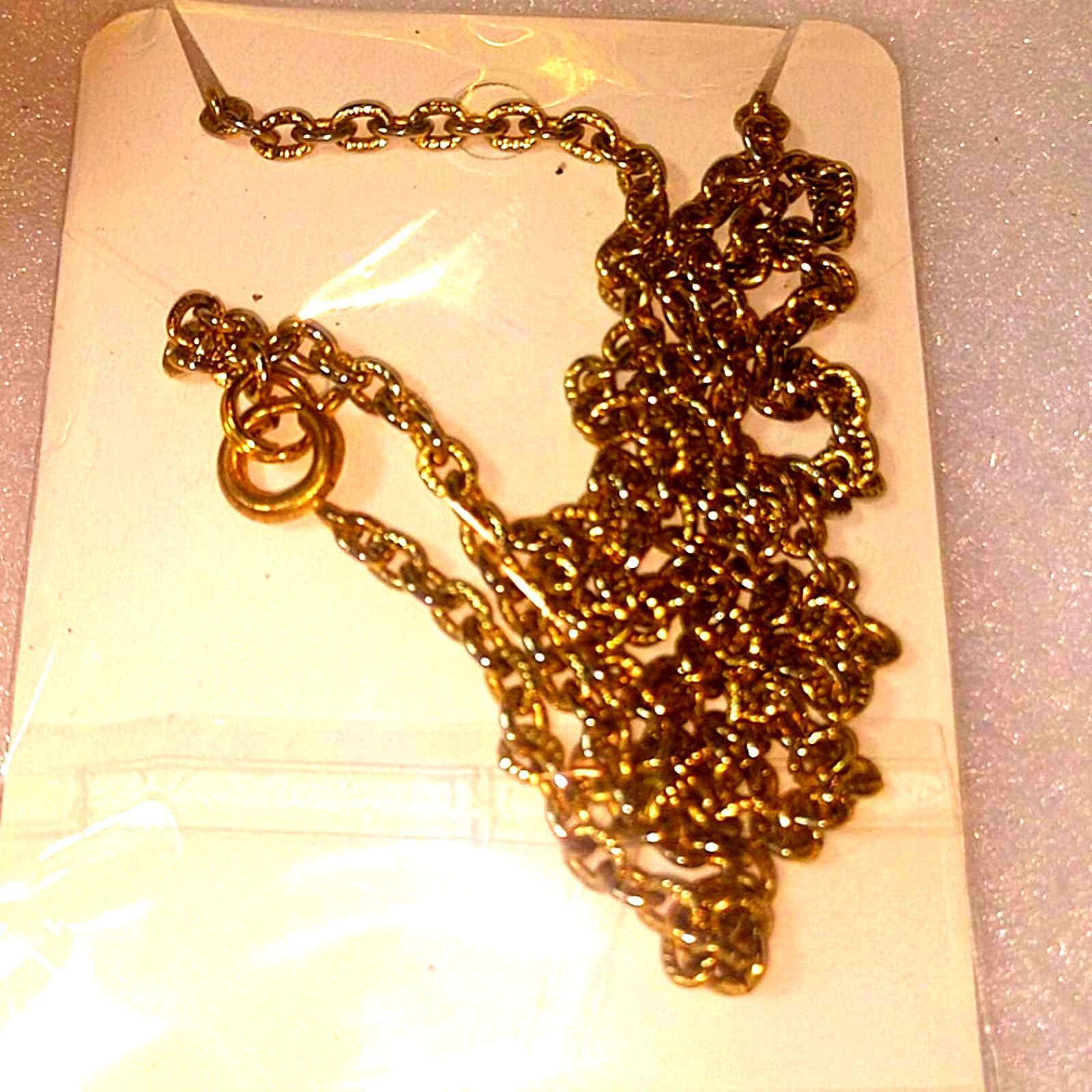 Vintage Estate Find~Lovely Vintage Crucifix Necklace Size ONE SIZE - 3 Thumbnail