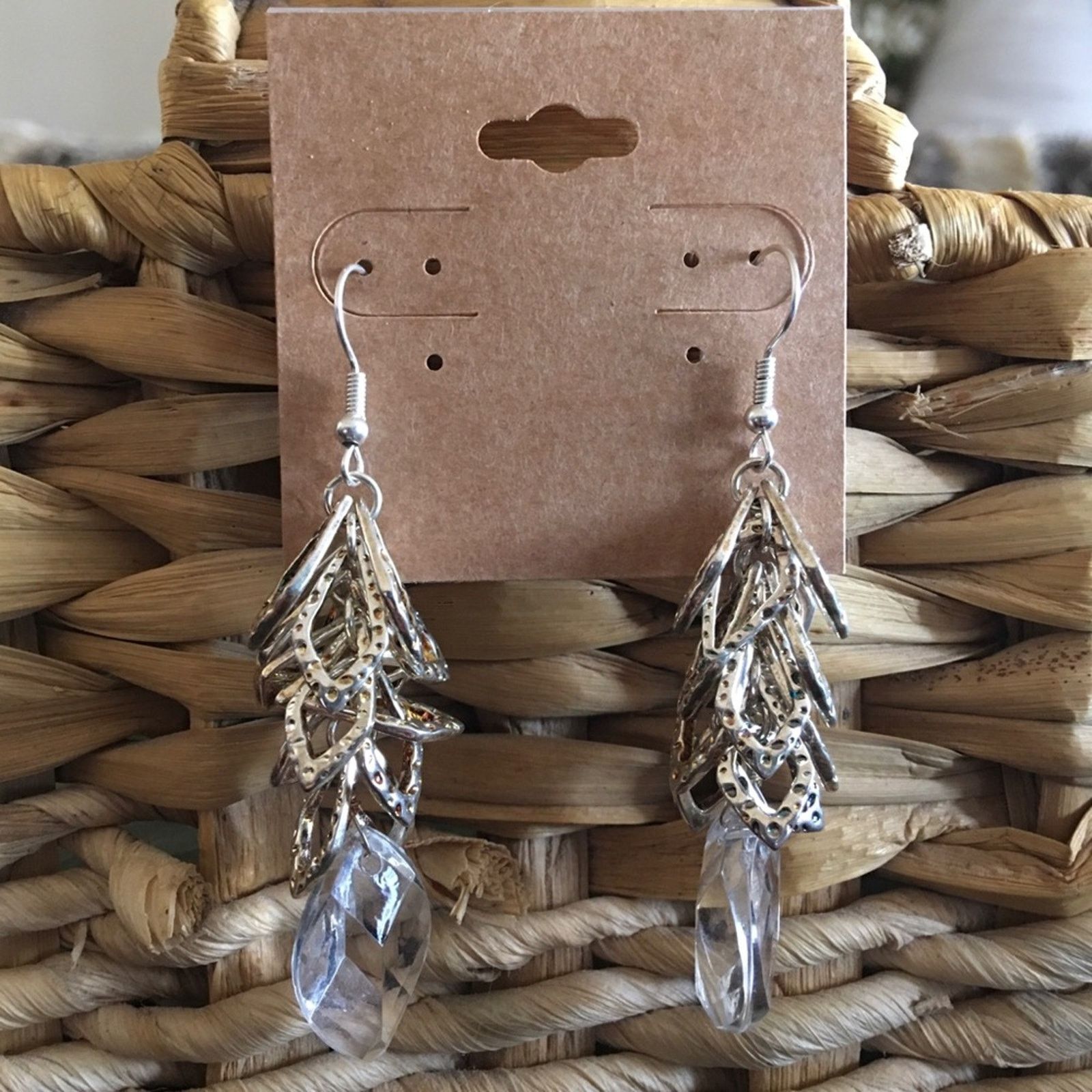 Jewelry Elegant faceted clear glass chandelier earrings Size ONE SIZE - 1 Thumbnail