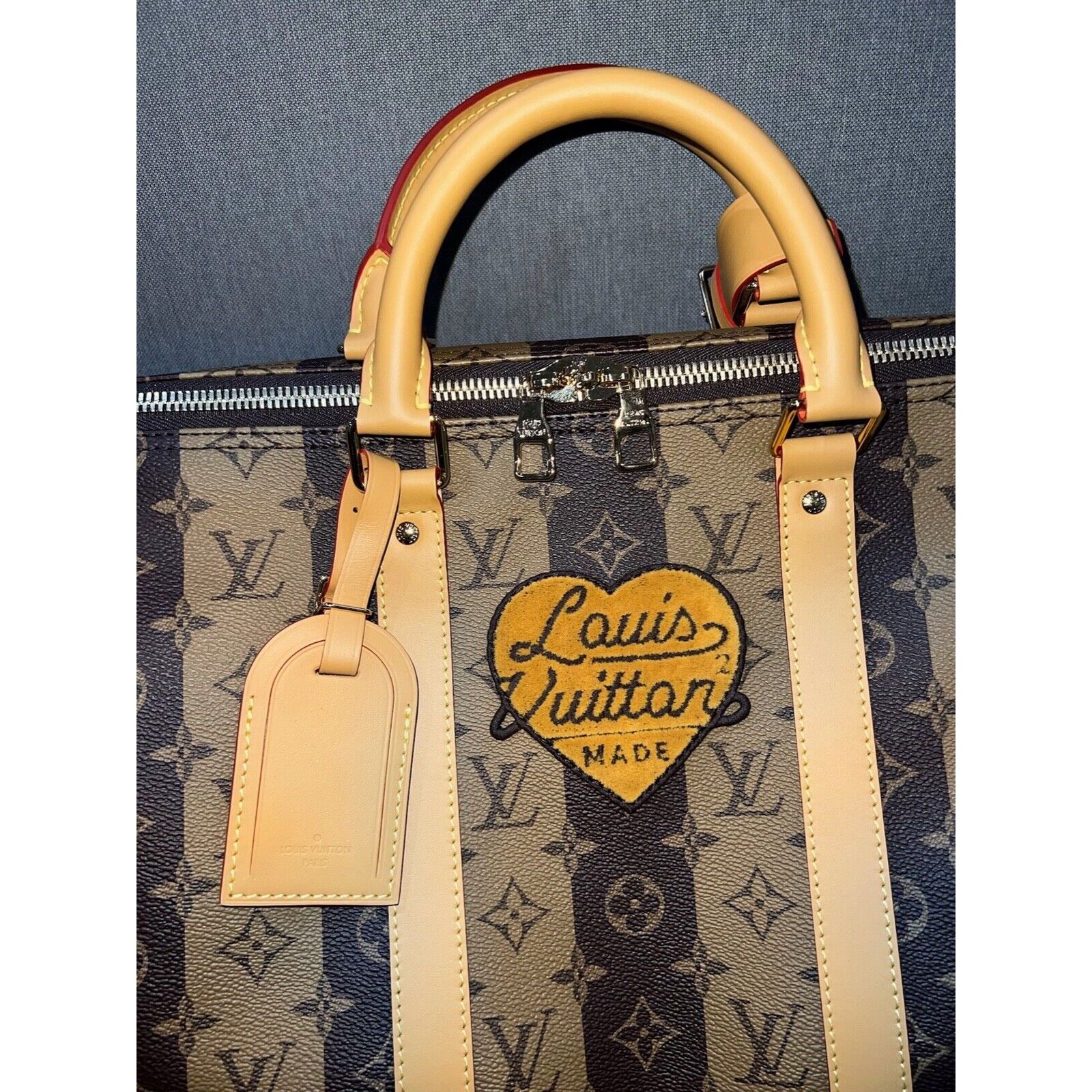 Louis Vuitton Louis Vuitton Keepall Bandouliere Monogram Heart Travel Bag Size ONE SIZE - 4 Thumbnail