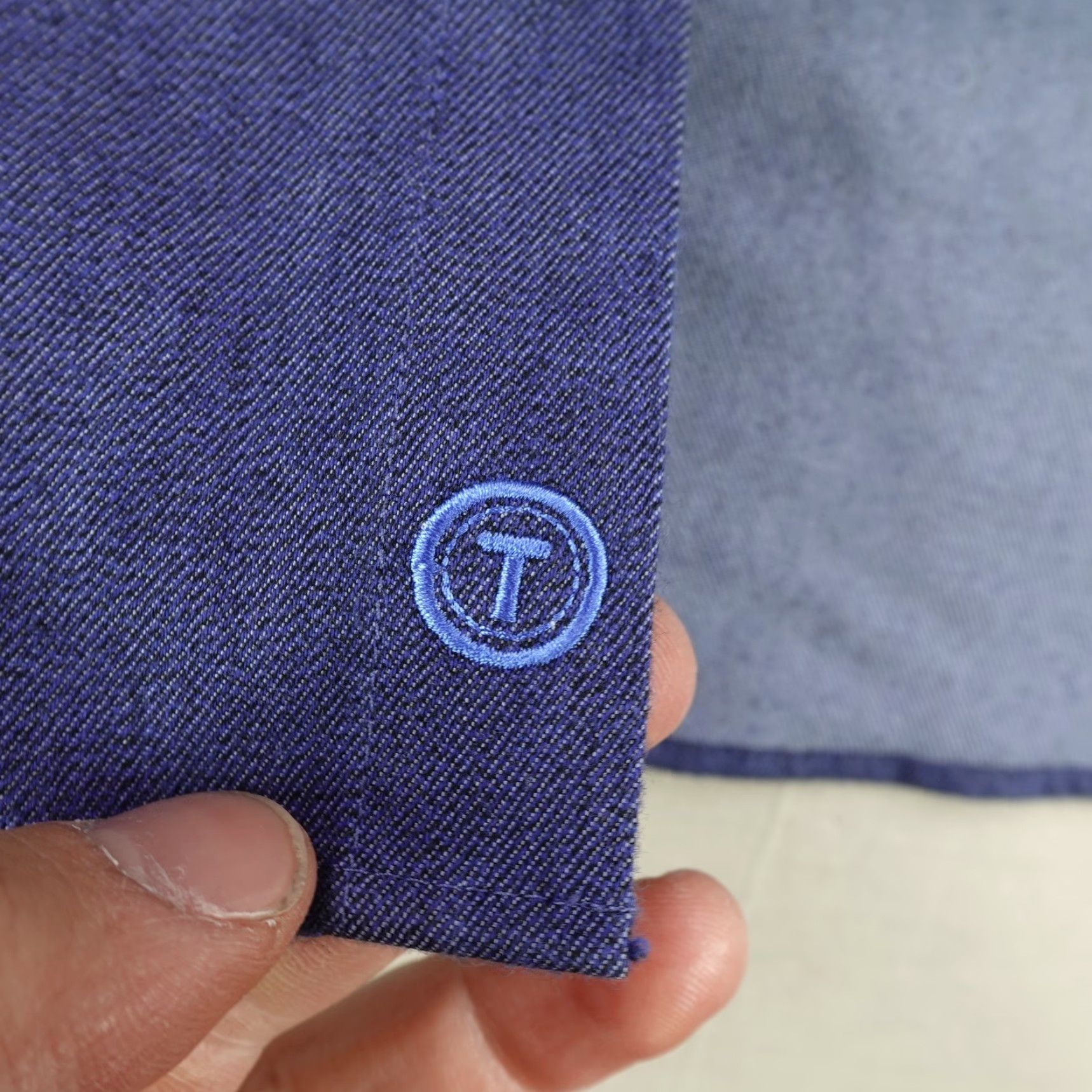 Vintage Twillory Button-Up Shirt Mens Medium Blue Tailored Fit Untuckable Flannel Cotton Polyester Spandex Button Collared Long Sleeve Regular Size M Size US M / EU 48-50 / 2 - 5 Thumbnail
