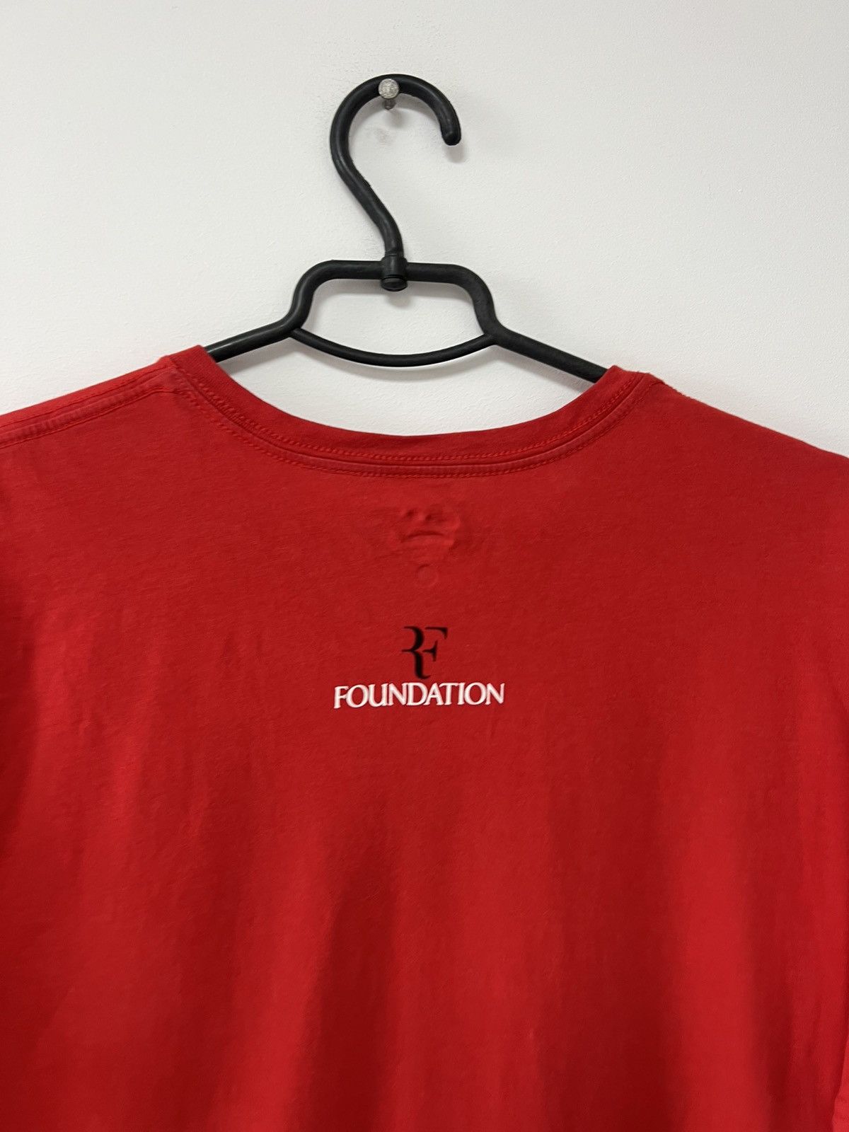 Nike Roger Federer Foundation 2010 RF Nike T shirt Tennis Swiss L Size US L / EU 52-54 / 3 - 20 Thumbnail