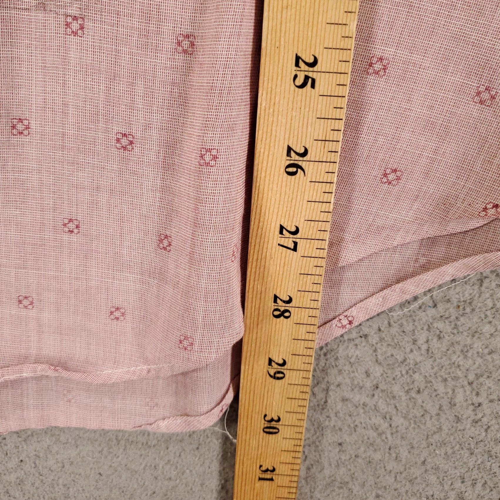 Arrow VINTAGE Arrow 70s Disco Shirt Mens L Pink Button-Up Geometric 70s Retro Classic Sheer Cotton Polyester Lightweight Breathable All Seasons Size US L / EU 52-54 / 3 - 5 Thumbnail