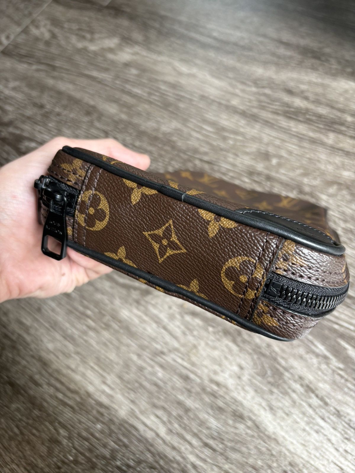 Louis Vuitton Louis Vuitton Monogram Solar Ray Utility Bag Size ONE SIZE - 4 Thumbnail