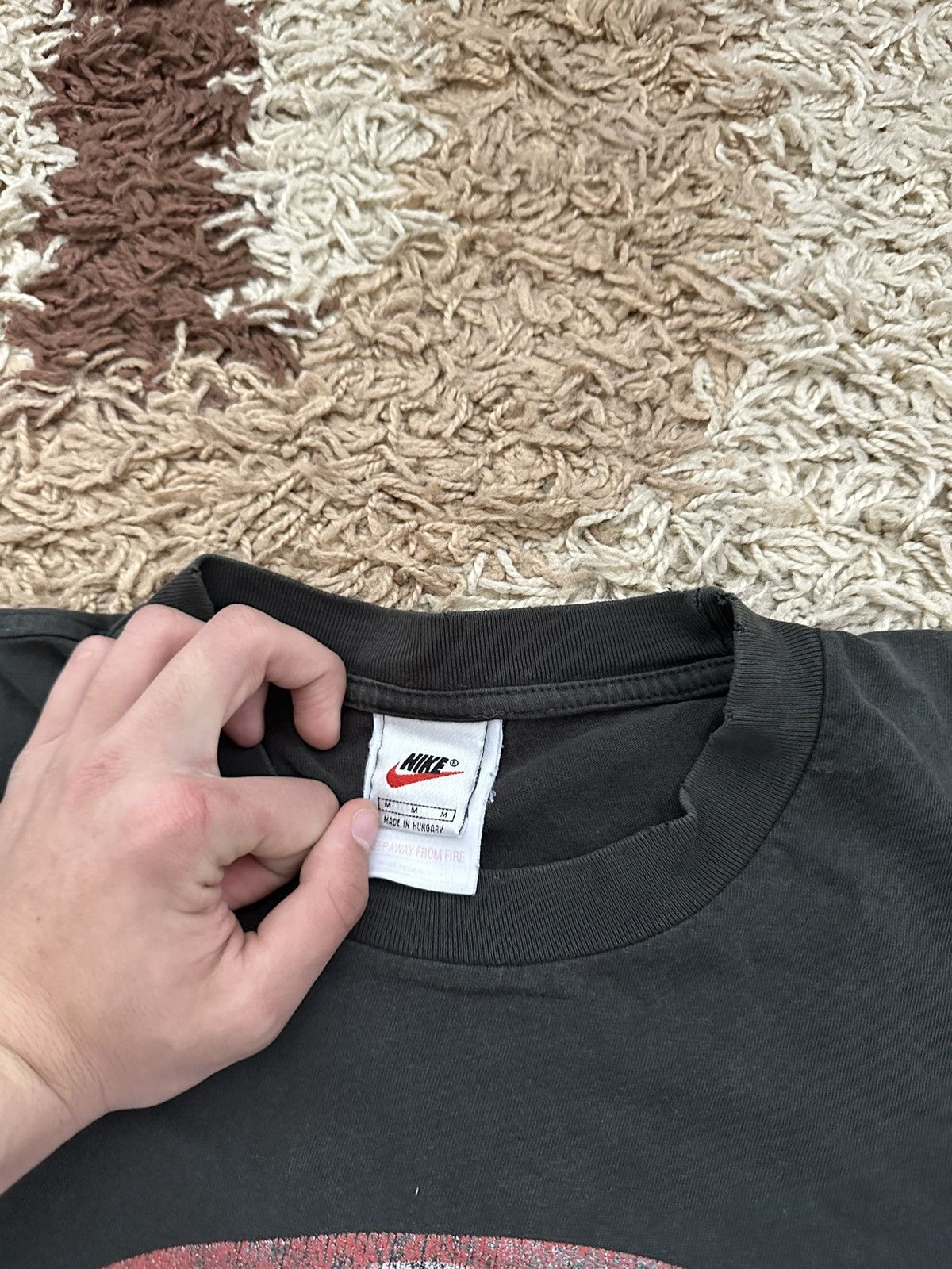 Vintage 🔥VINTAGE TRASHED DISTRESSED NIKE BIG LOGO T-SHIRT🔥 Size US M / EU 48-50 / 2 - 8 Thumbnail