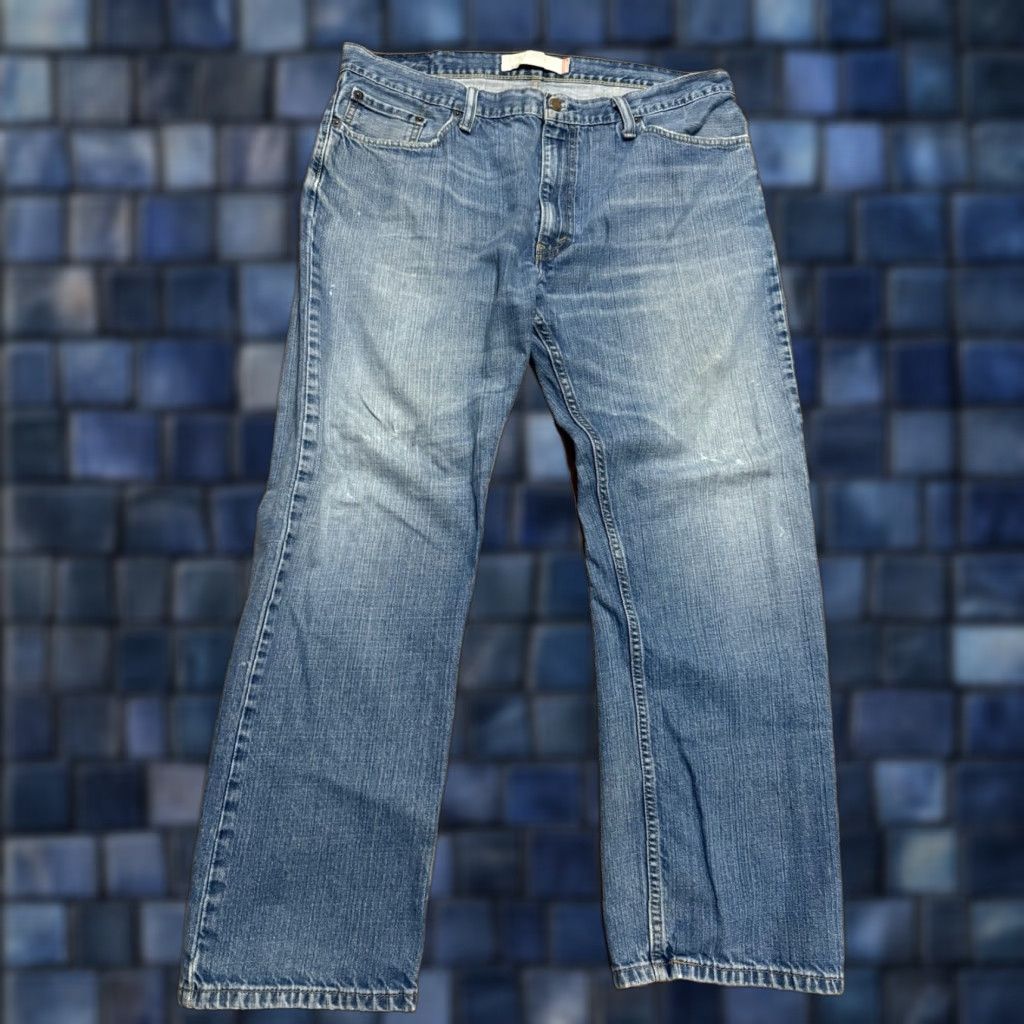 Levi's VINTAGE Levi's 505 Jeans Men 38x30 Blue Medium Wash Regular Fit Straight 90s Logo Size US 38 / EU 54 - 1 Thumbnail