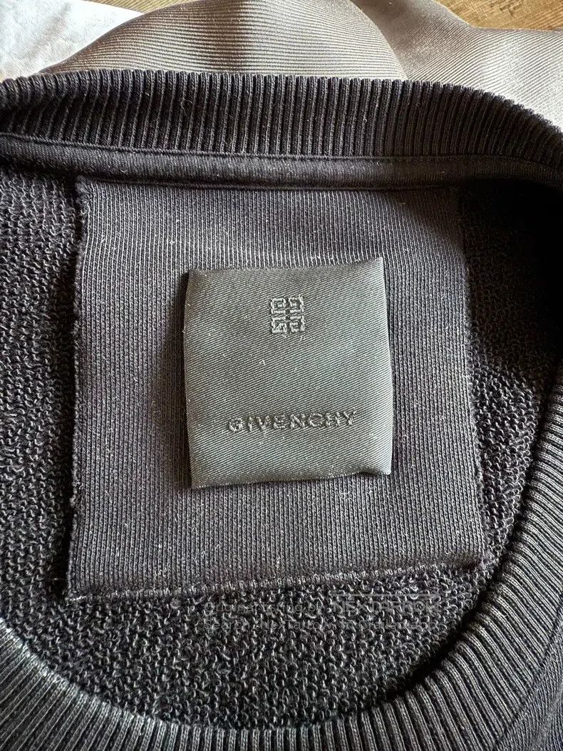 Givenchy Givenchy Black Logo Sweatshirt Size US M / EU 48-50 / 2 - 3 Thumbnail