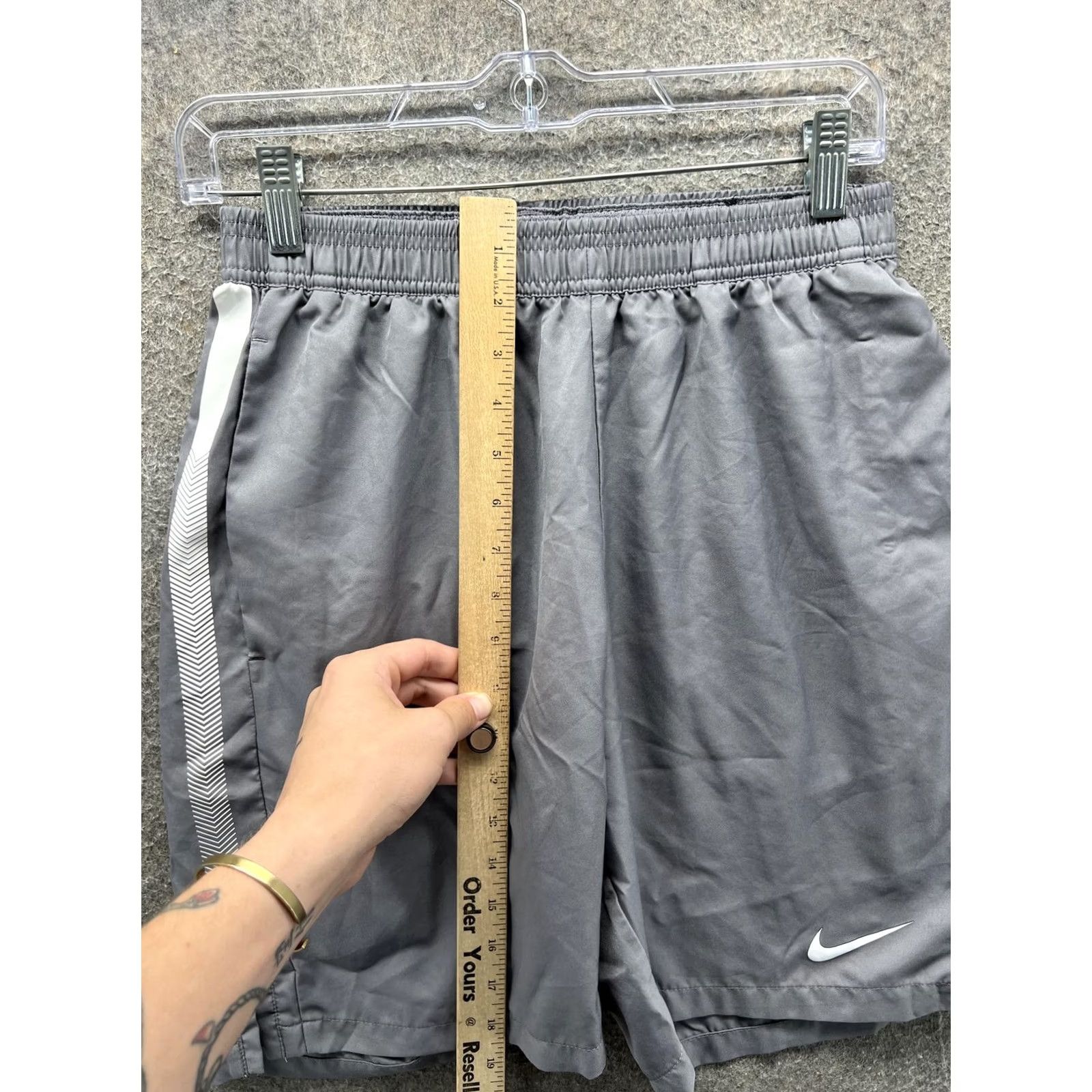 Nike Nike Dri-FIT Shorts Mens Small Gray Athletic Running 7 Inseam 830821-036 Size US 29 - 3 Thumbnail