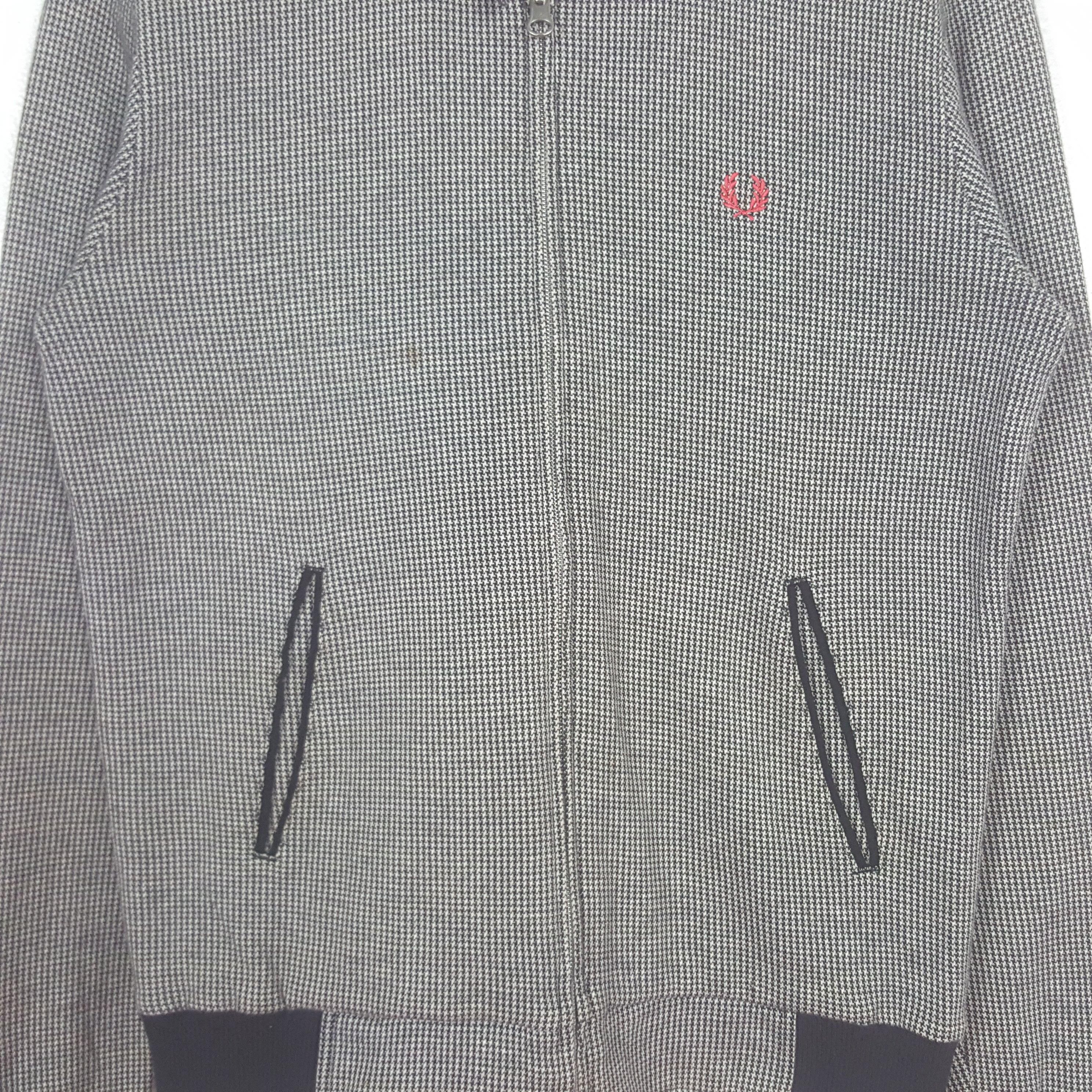 Fred Perry Vintage Fred Perry Casual Sweater Jacket C309N14 Size US XS / EU 42 / 0 - 2 Thumbnail
