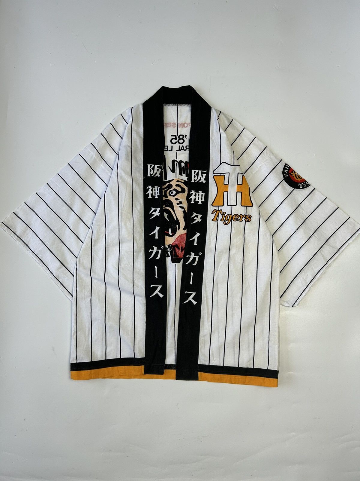 Japanese Brand × Vintage VINTAGE BASEBALL HANSHIN TIGER KIMONO Size US M / EU 48-50 / 2 - 1 Thumbnail