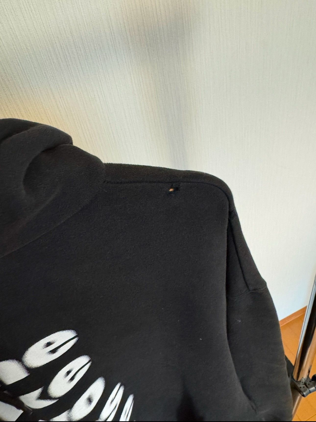 Balenciaga AW20 One Like Blurred Over Hoodie Size US S / EU 44-46 / 1 - 4 Thumbnail