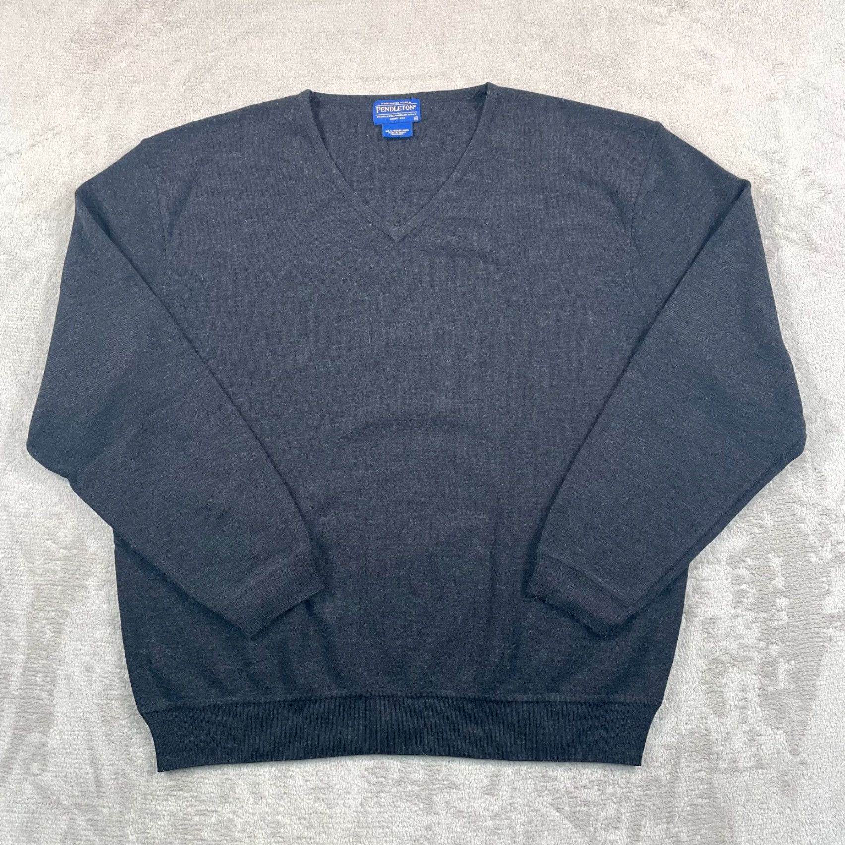 Pendleton Pendleton V Neck Sweater Men XL Grey 100% Merino Wool Long Sleeve Preppy Size US XL / EU 56 / 4 - 3 Thumbnail
