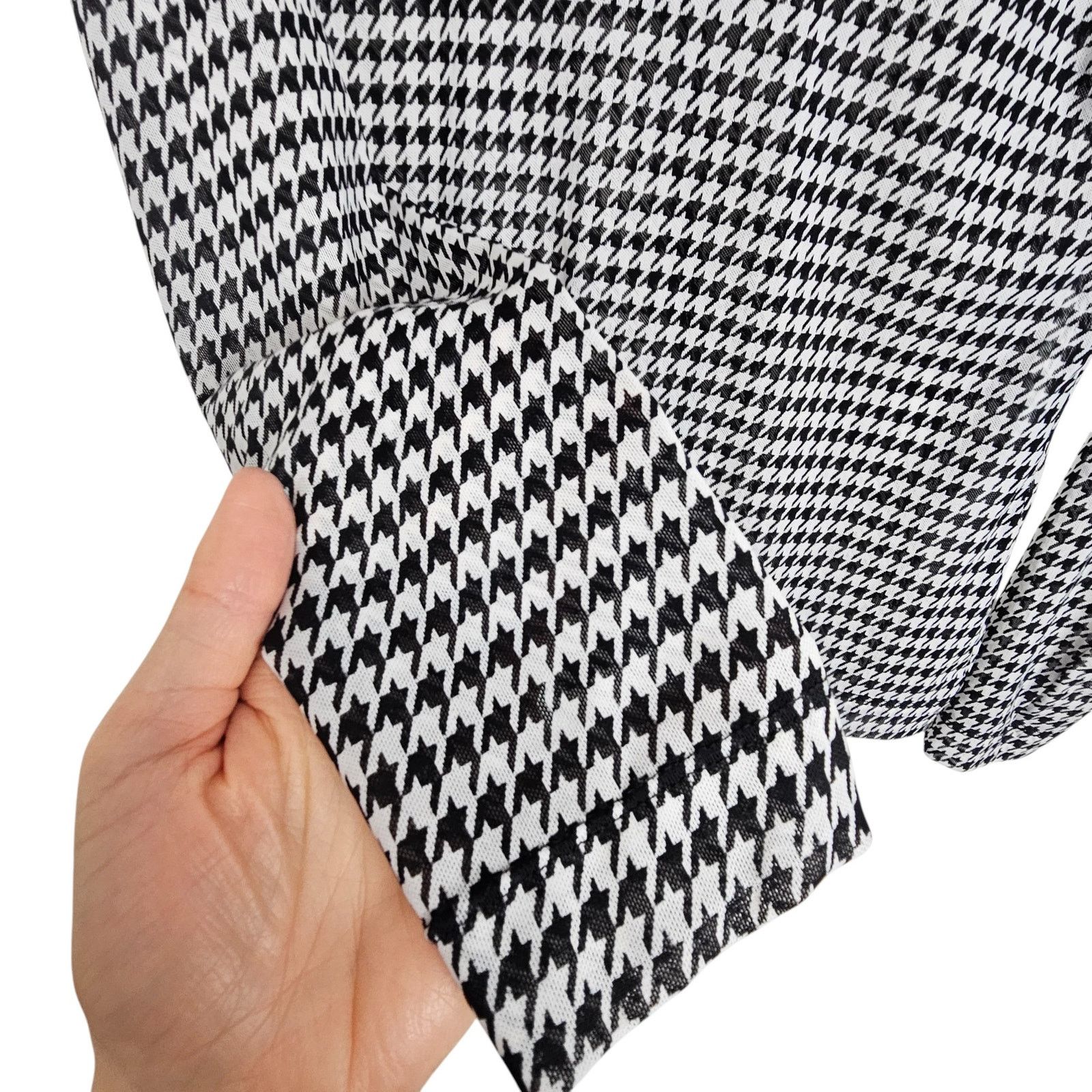 White House Black Market White House Black Market Sheer Houndstooth Top S Turtleneck Size S / US 4 / IT 40 - 4 Thumbnail