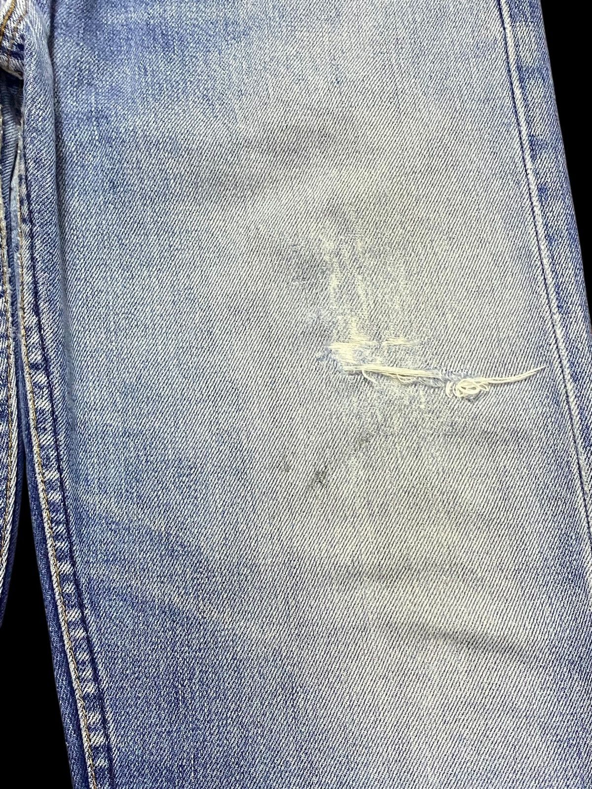 Levi's Vintage Clothing Vintage Levis 505 Y2K Faded Wash Distressed Style Loose Jean Size US 33 - 7 Thumbnail