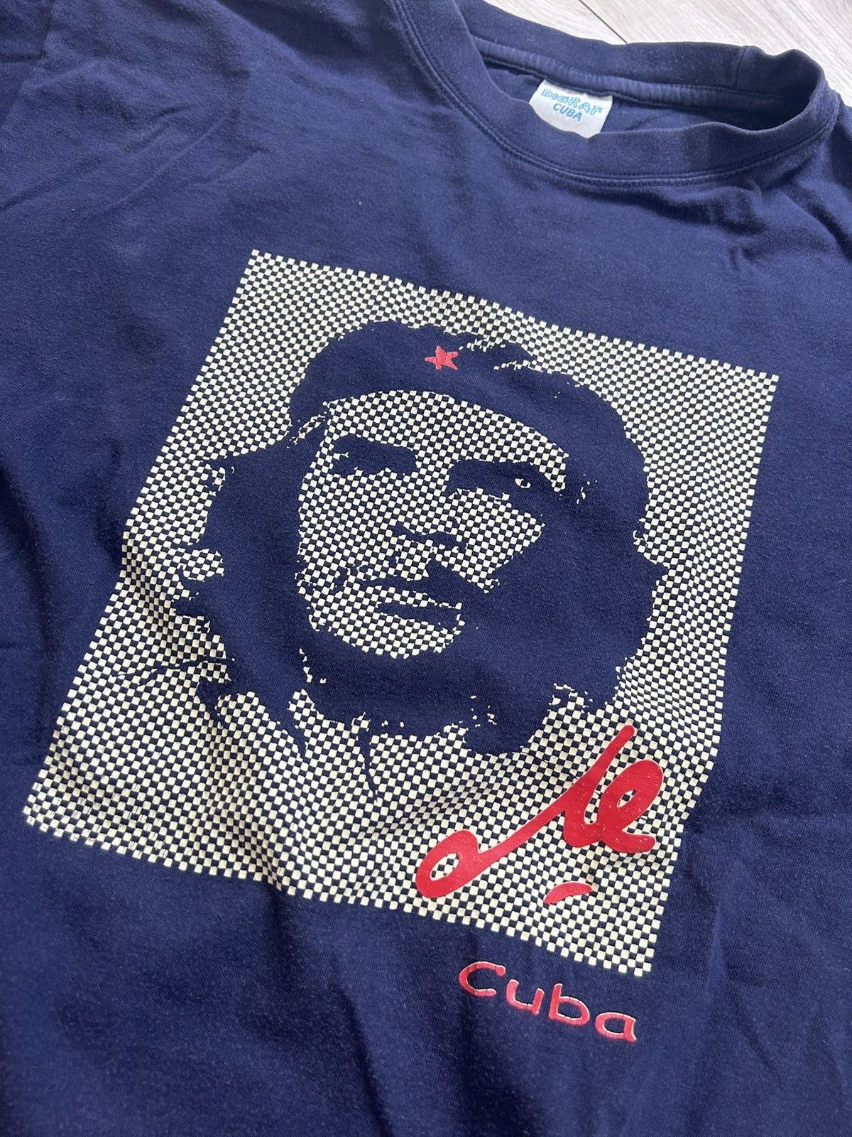 Vintage Vintage Che Guevara Big Face Graphic T-shirt Size US M / EU 48-50 / 2 - 3 Thumbnail