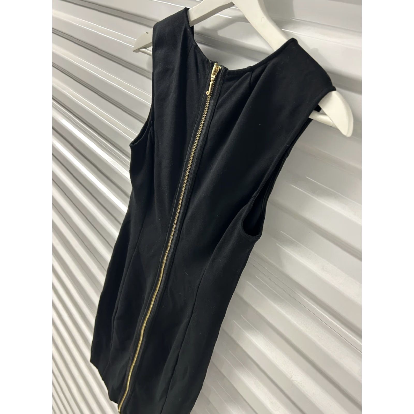Juicy Couture Womens Juicy Couture Dress A-Line Sleeveless Scoop Neck Black 60s Floral Bow Zip Back RearZip Lined Size 0 Size XS / US 0-2 / IT 36-38 - 6 Thumbnail