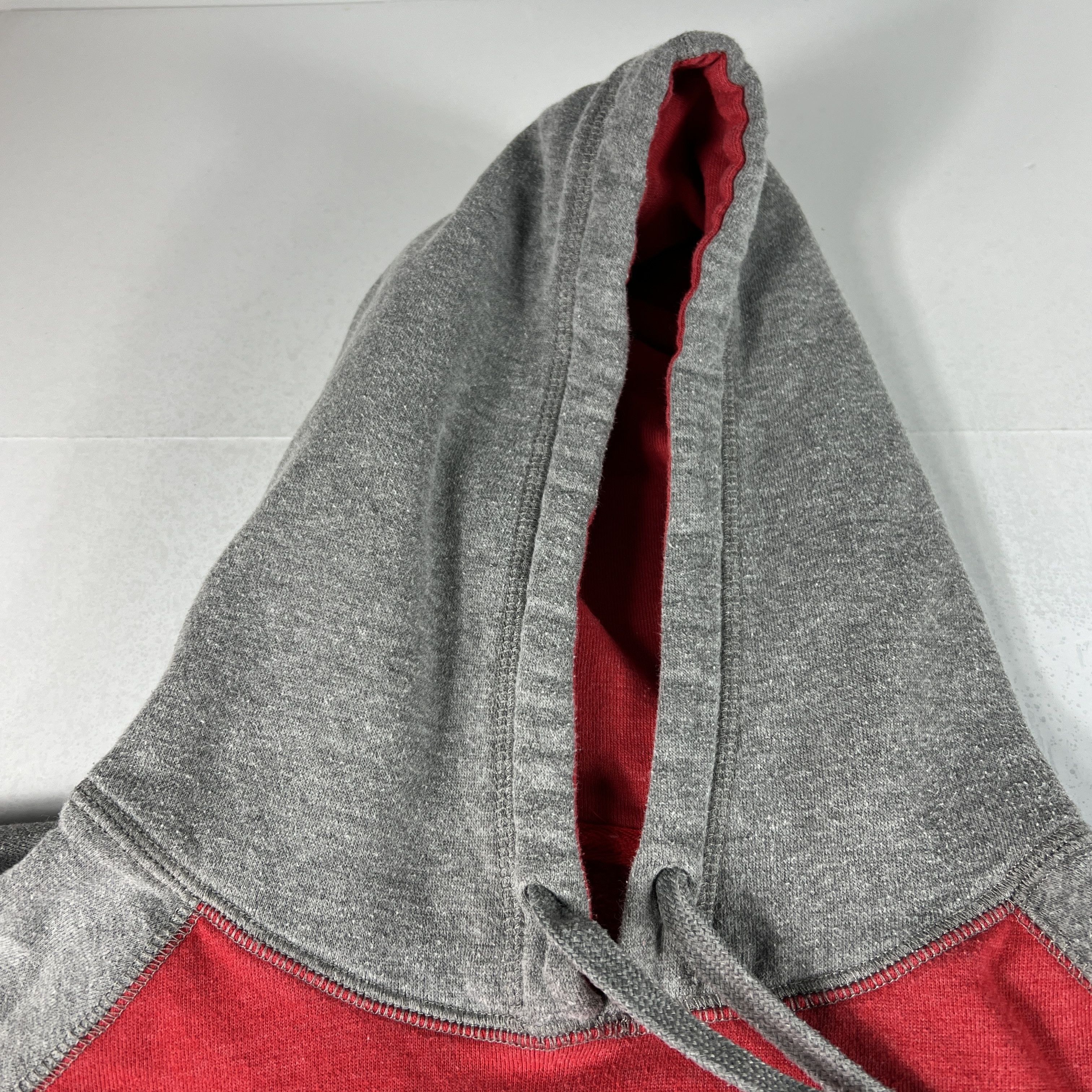 NCAA NCAA Wisconsin Badgers Sweatshirt Faded Logo Pullover Hoodie Size US L / EU 52-54 / 3 - 8 Thumbnail